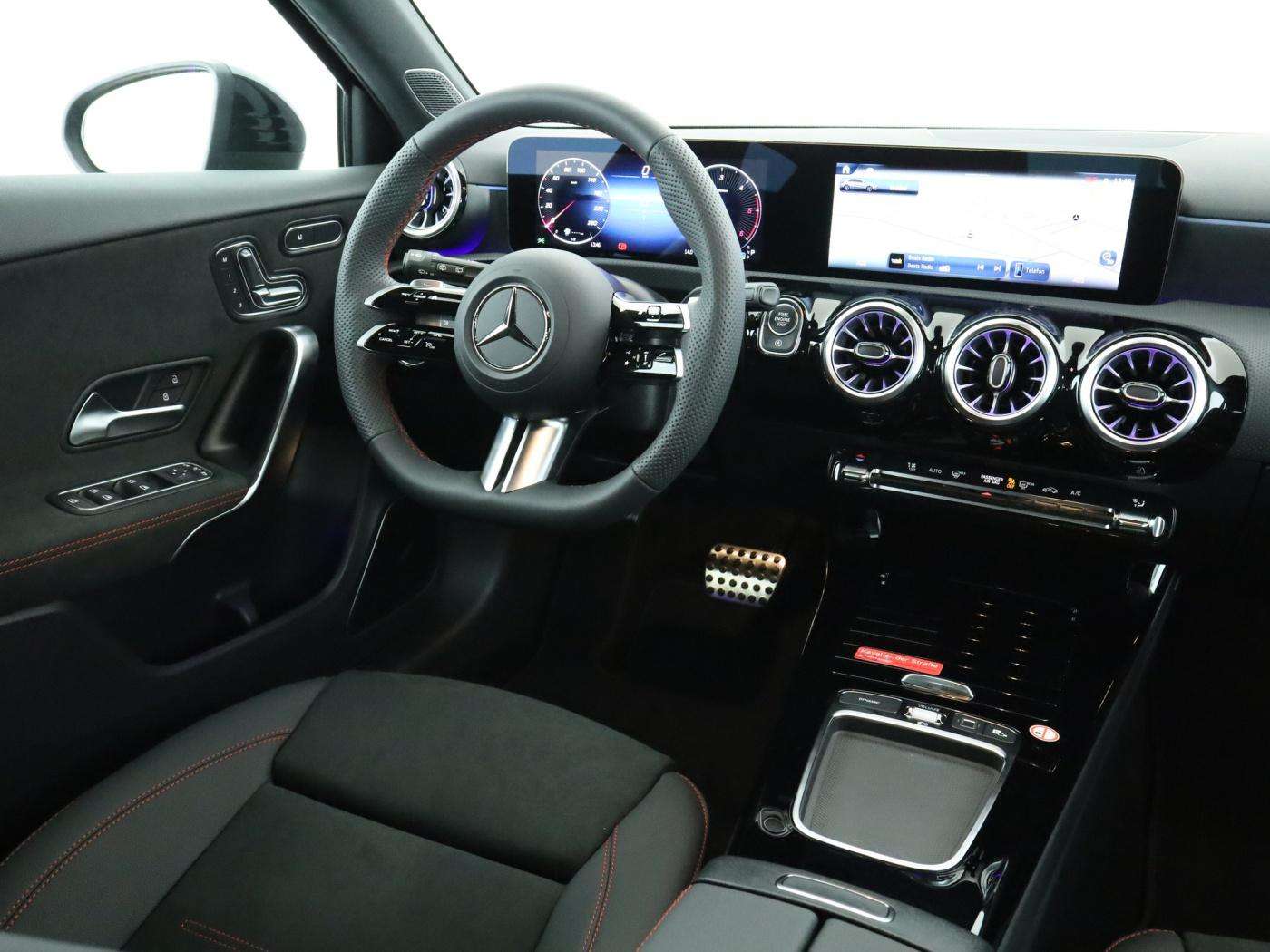Mercedes-Benz A 220
