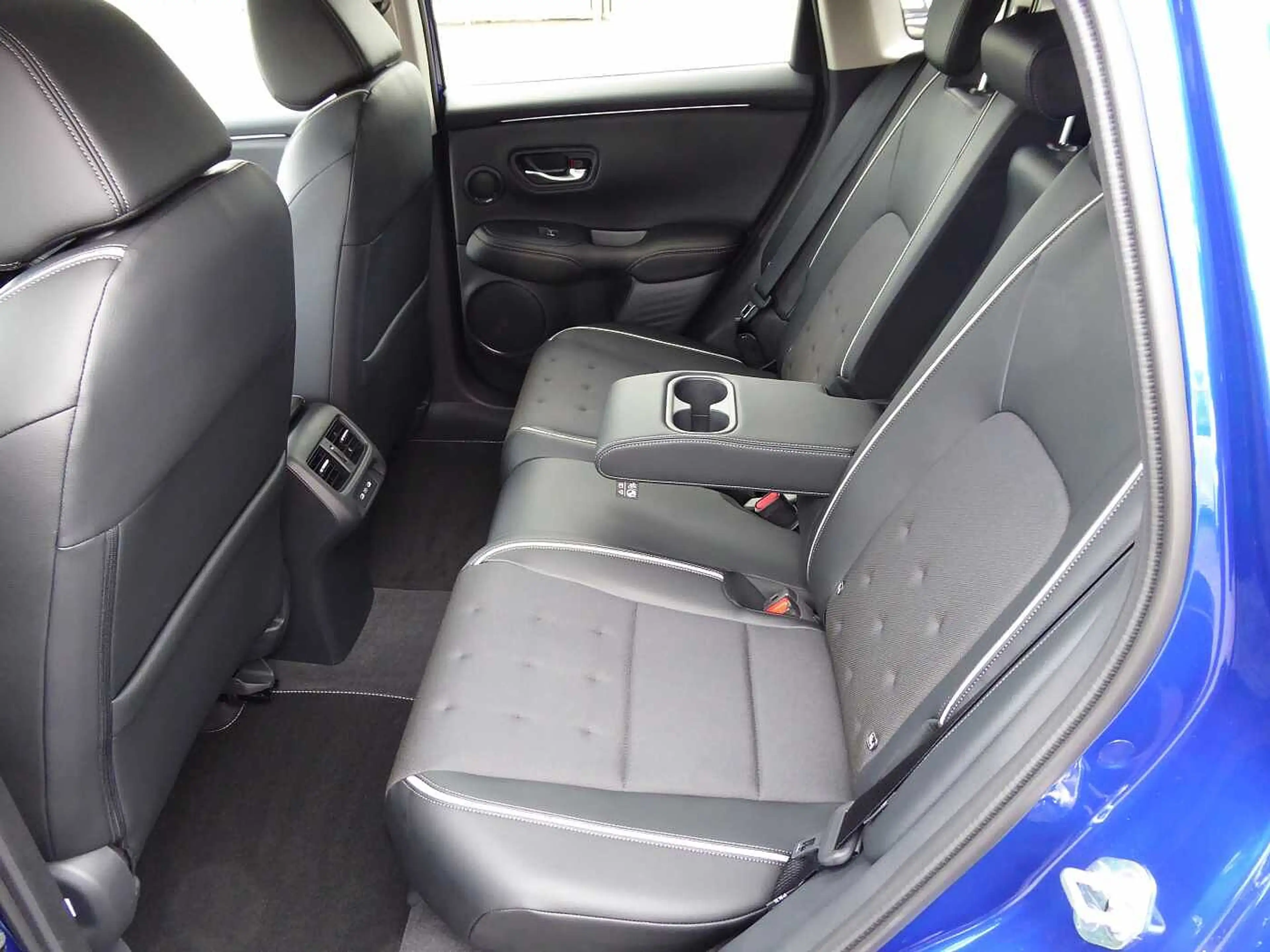 Honda ZR-V Sport / Toter-Winkel-Ass. / Navi — photo 10