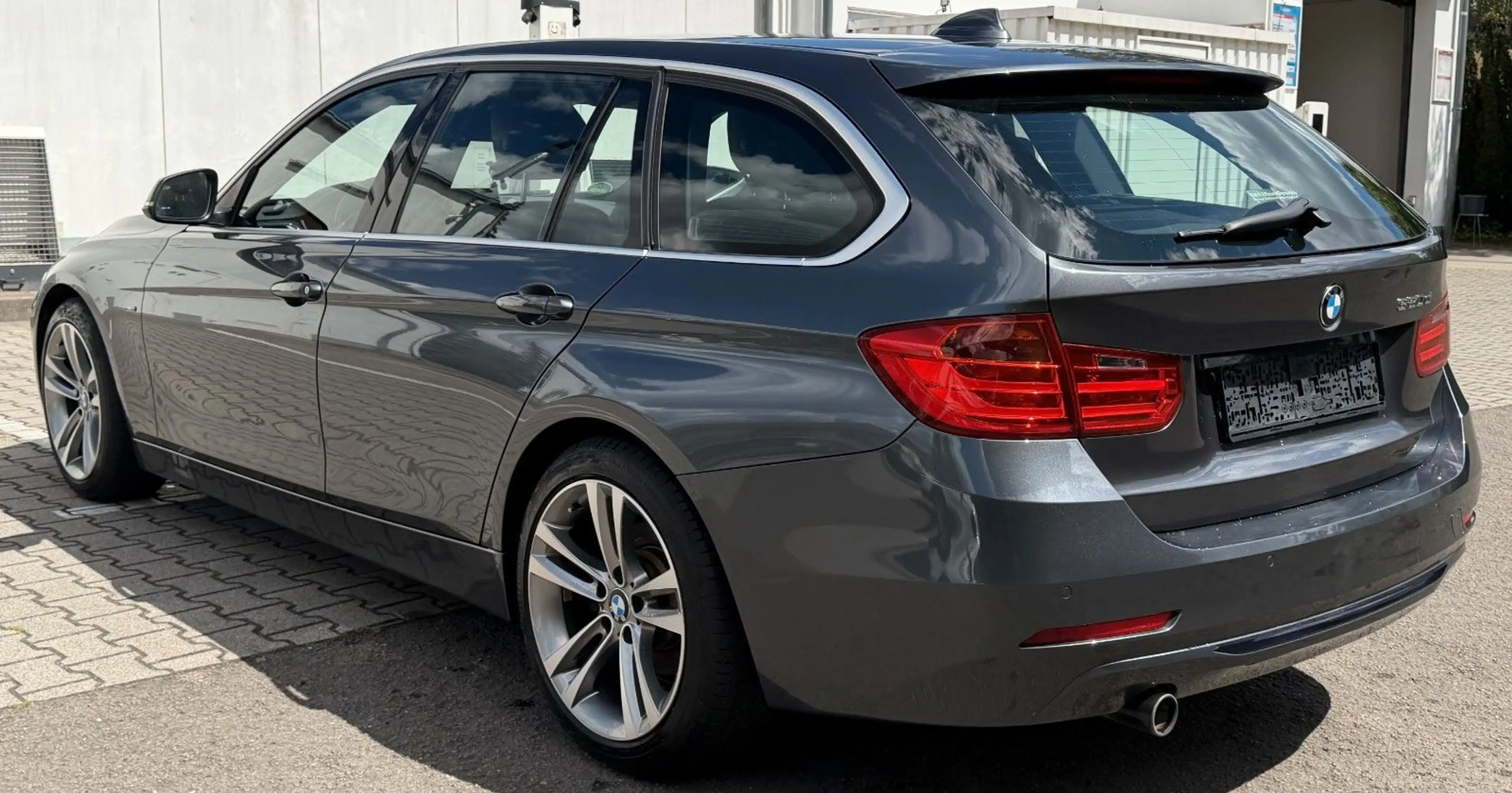 BMW 320 d Touring Sport Line XENON PDC NAVI LEDER 2HD — photo 11