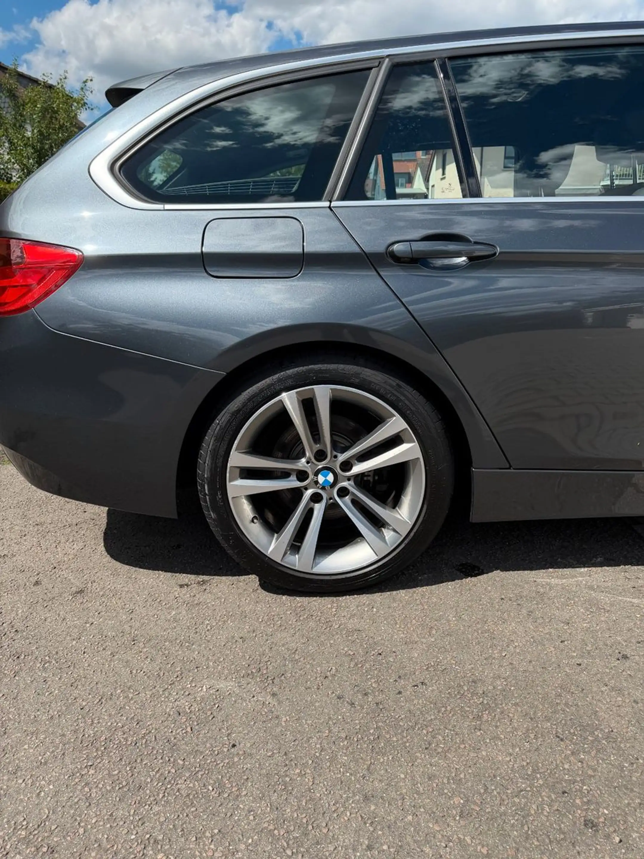 BMW 320 d Touring Sport Line XENON PDC NAVI LEDER 2HD — photo 14