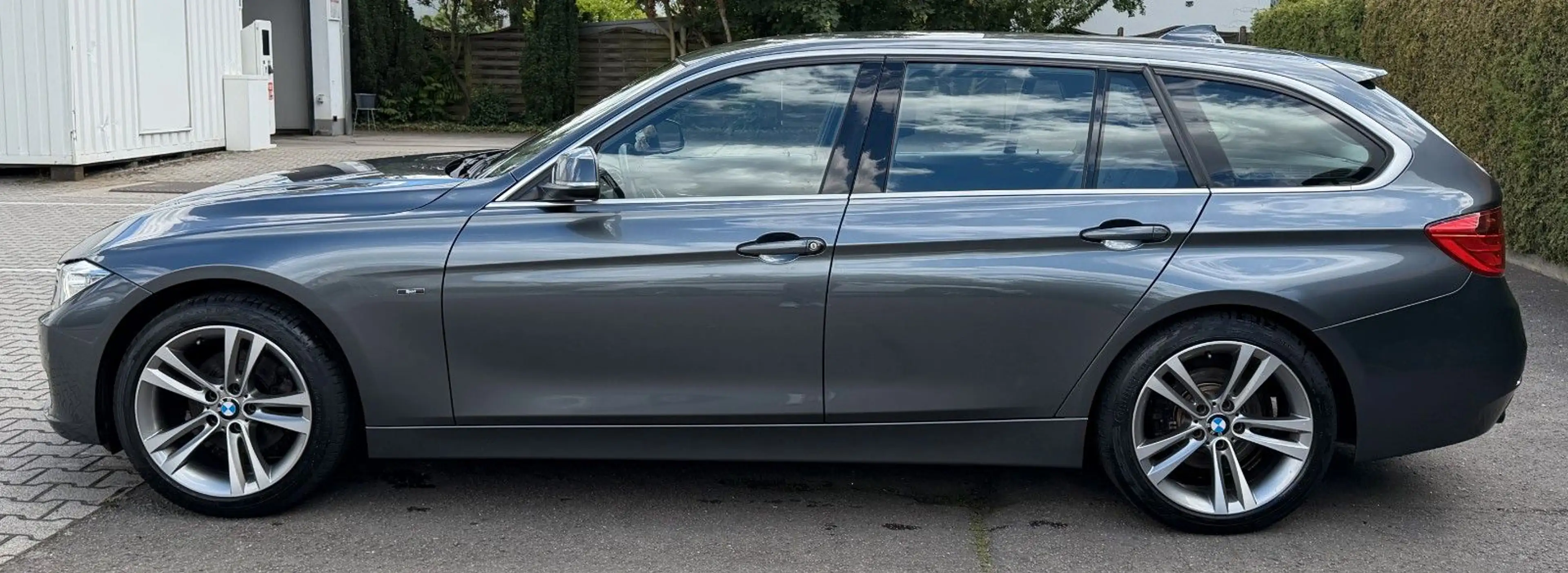 BMW 320 d Touring Sport Line XENON PDC NAVI LEDER 2HD — photo 9
