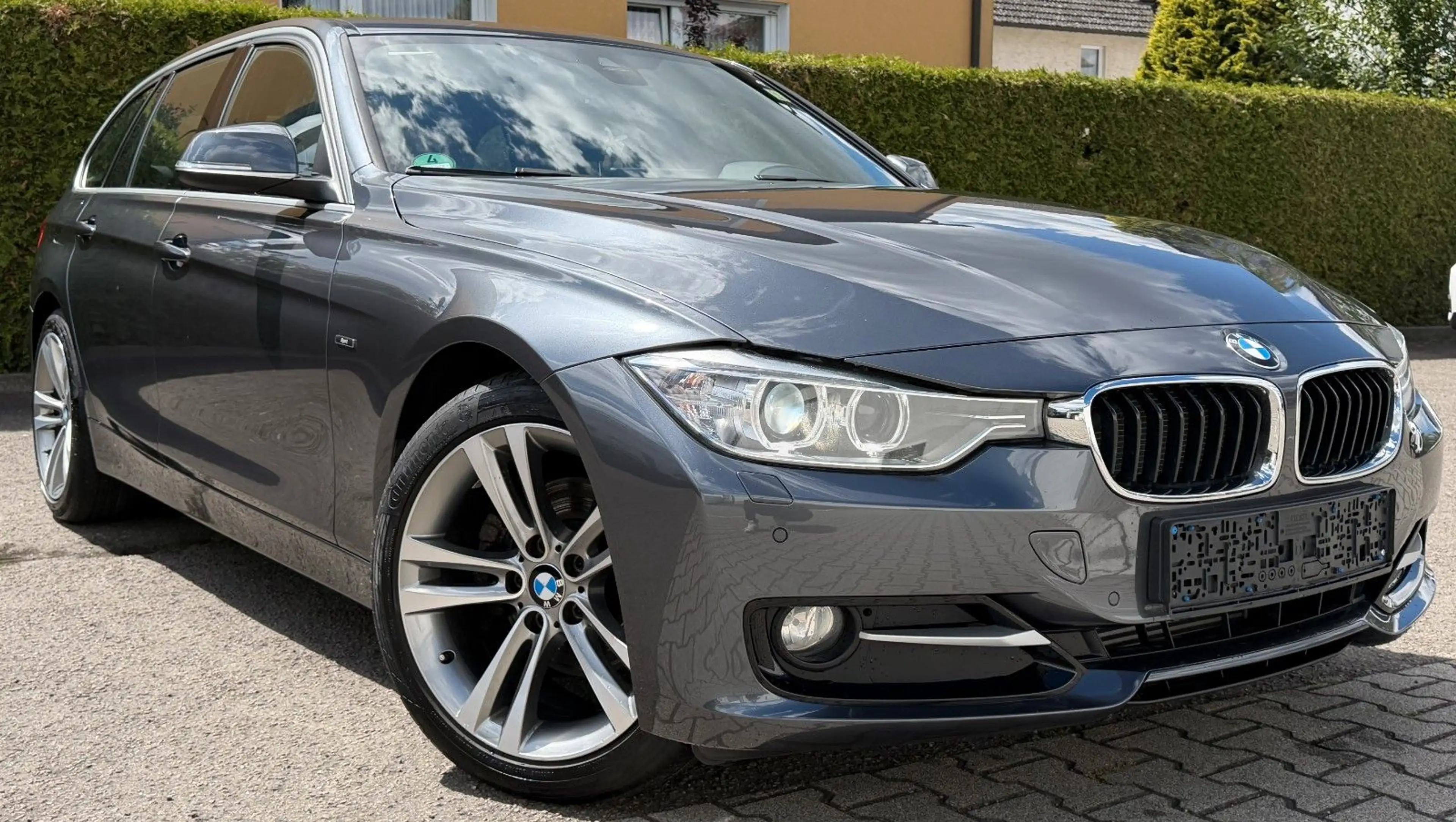 BMW 320 d Touring Sport Line XENON PDC NAVI LEDER 2HD — photo 2