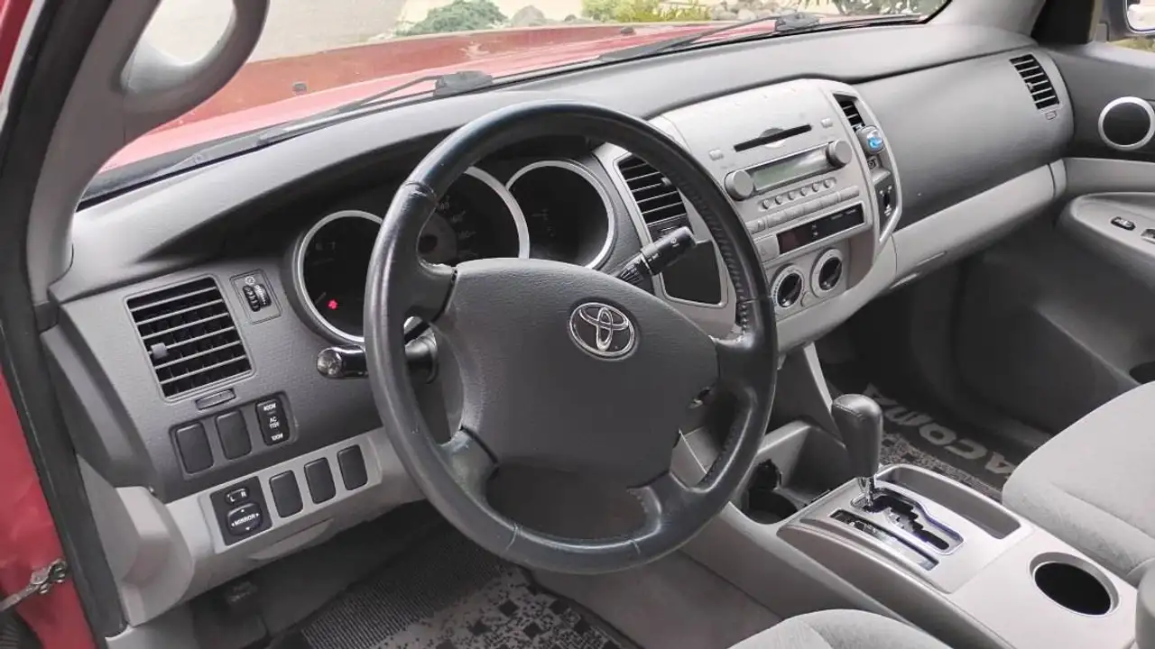 Toyota Tacoma photo Toyota Tacoma