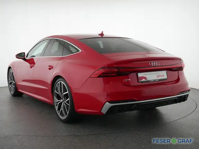 Audi S7 view 14