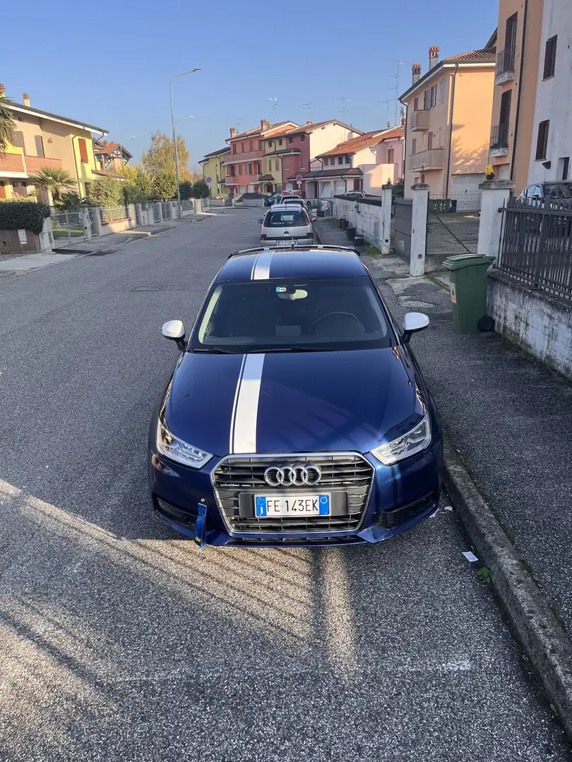 Audi A1 Sportback 1.4 tdi Sport - 2