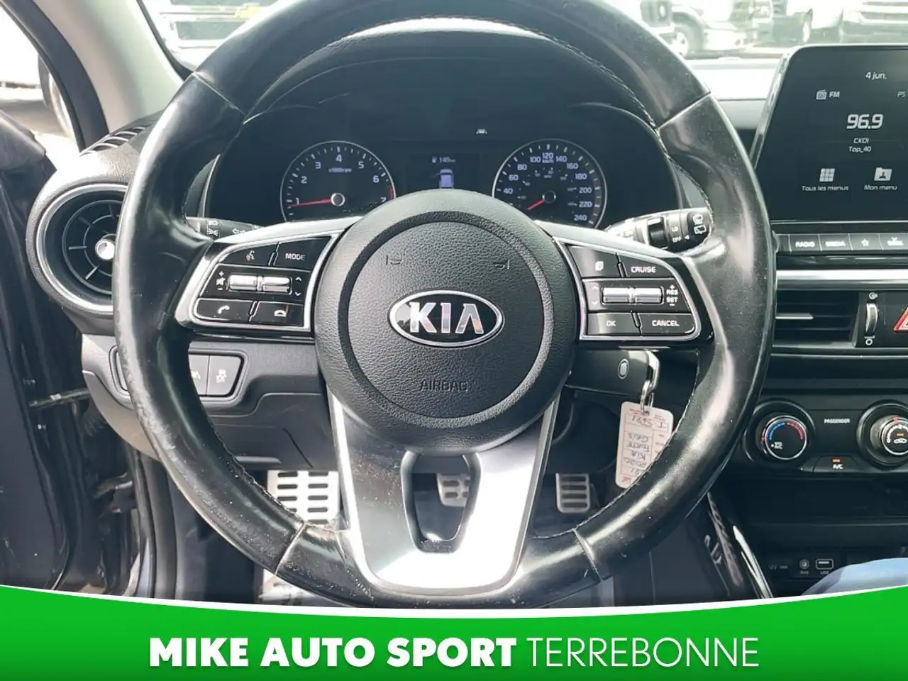 Kia Forte снимка Kia Forte