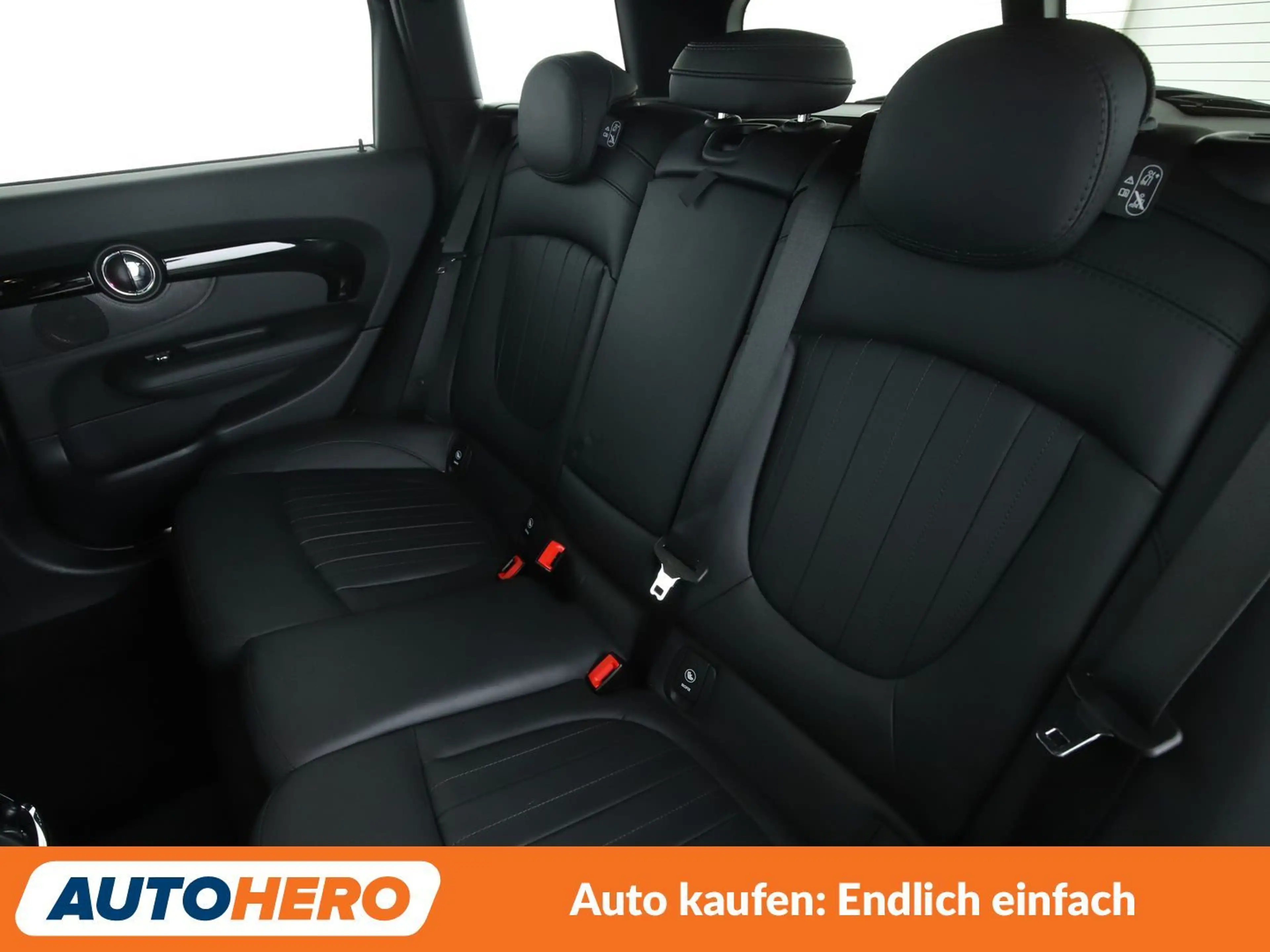 MINI Cooper S Clubman Cooper S Yours Trim Aut.*NAVI*CAM*SHZ* — photo 14