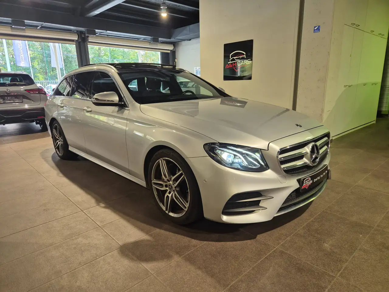 Mercedes-Benz E 200