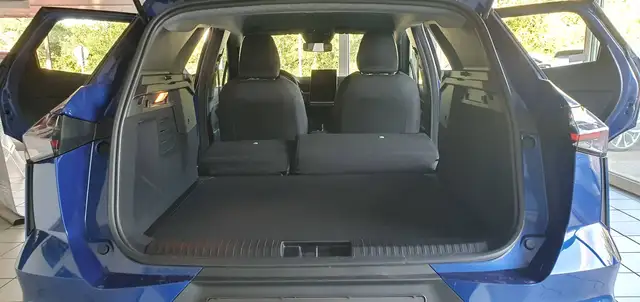Mitsubishi Grandis view 14