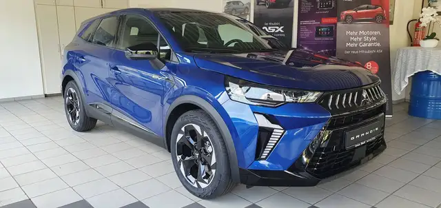 Mitsubishi Grandis view 4