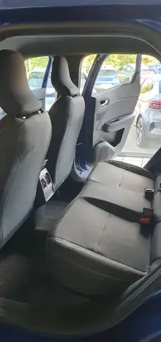 Mitsubishi Grandis view 8
