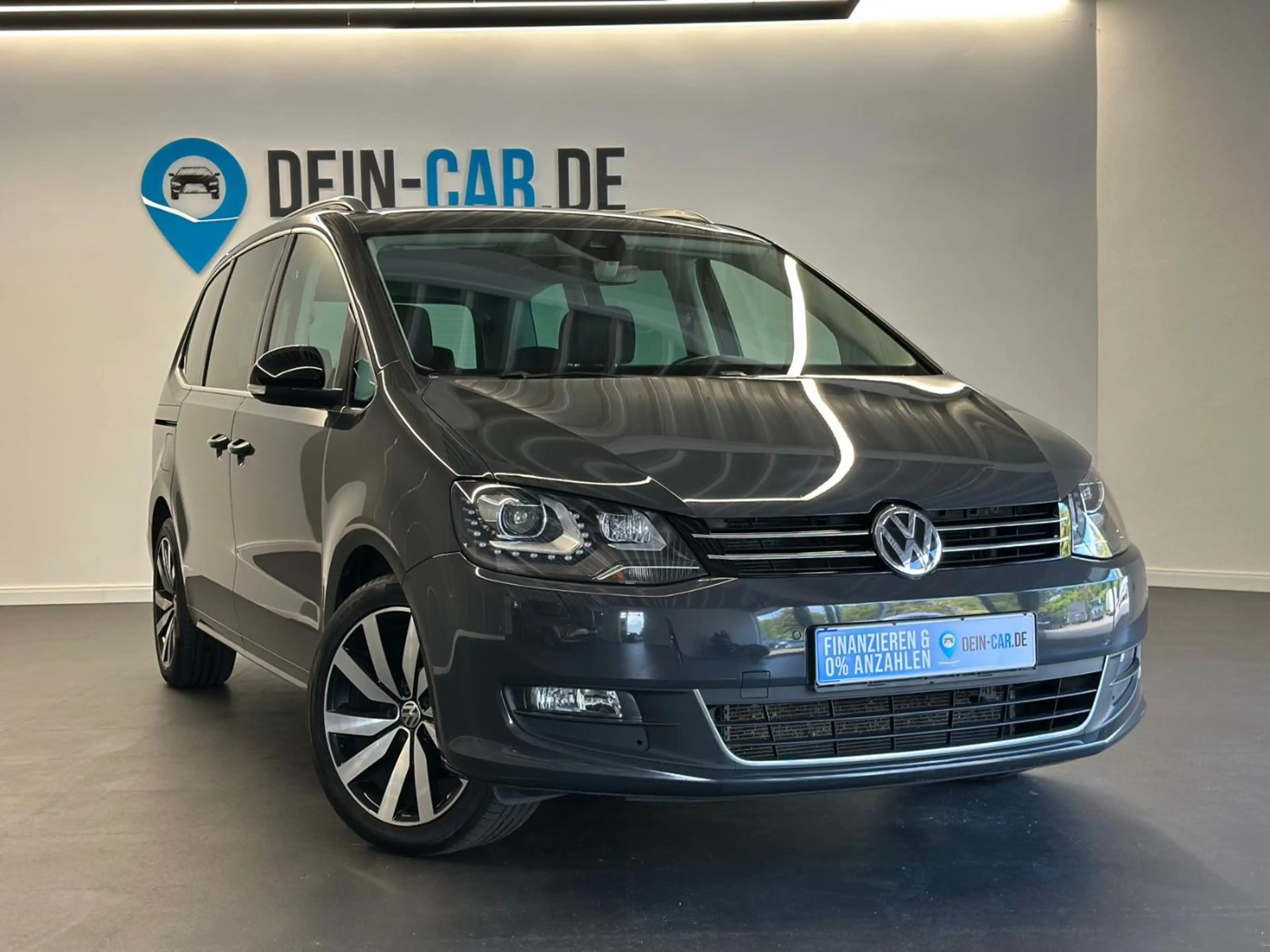 Volkswagen Sharan ACC AHK Navi PDC SHZ SpurW Winterp. Kam. — photo 8