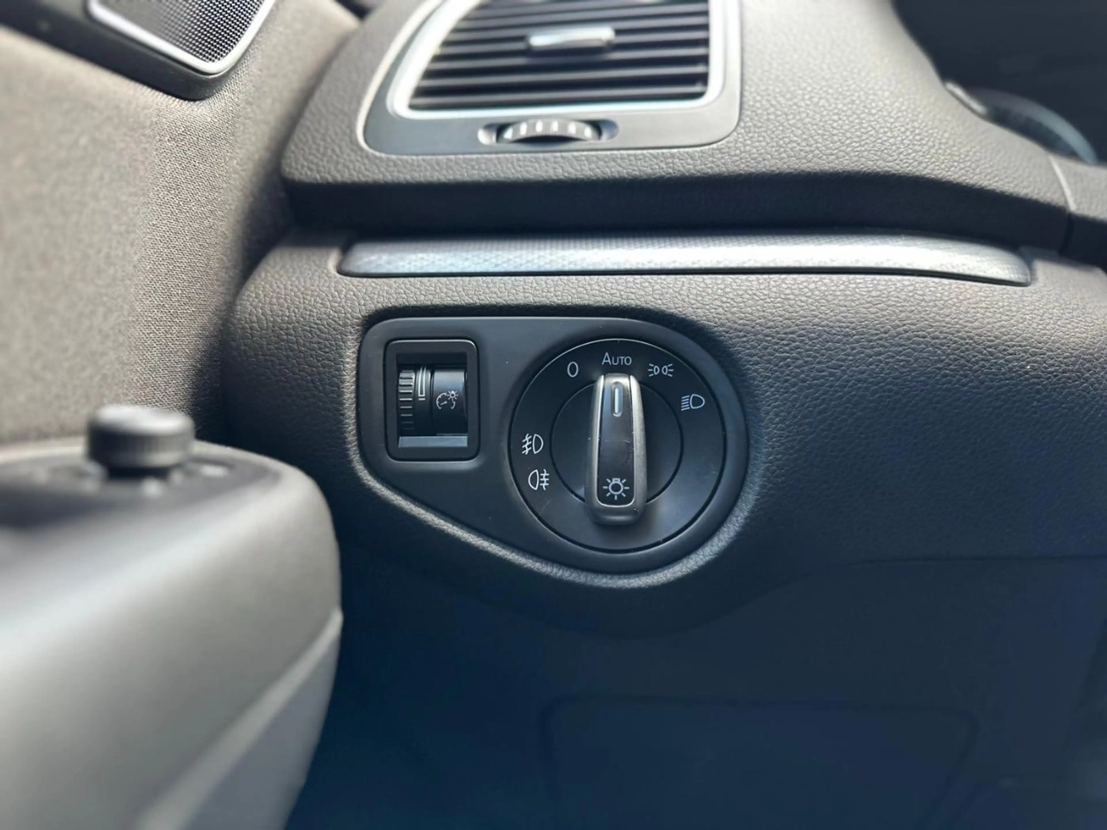Volkswagen Sharan ACC AHK Navi PDC SHZ SpurW Winterp. Kam. — photo 10