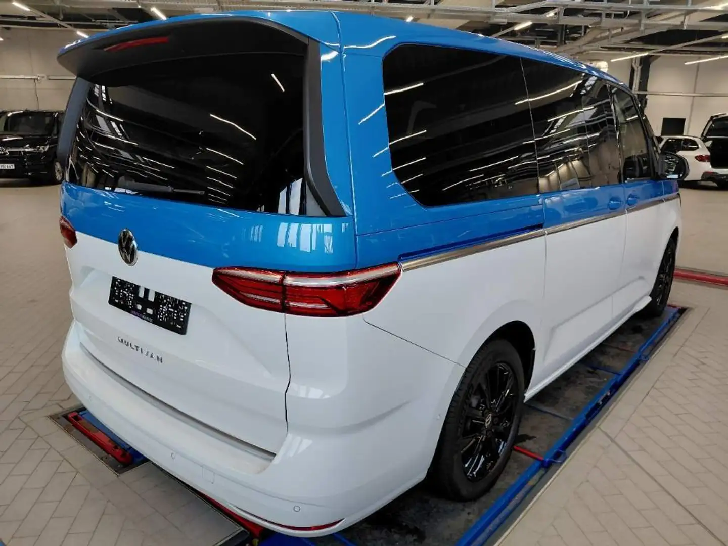 Volkswagen T7 Multivan Multivan 2.0 tdi Style 150cv dsg lungo Blanco - 2