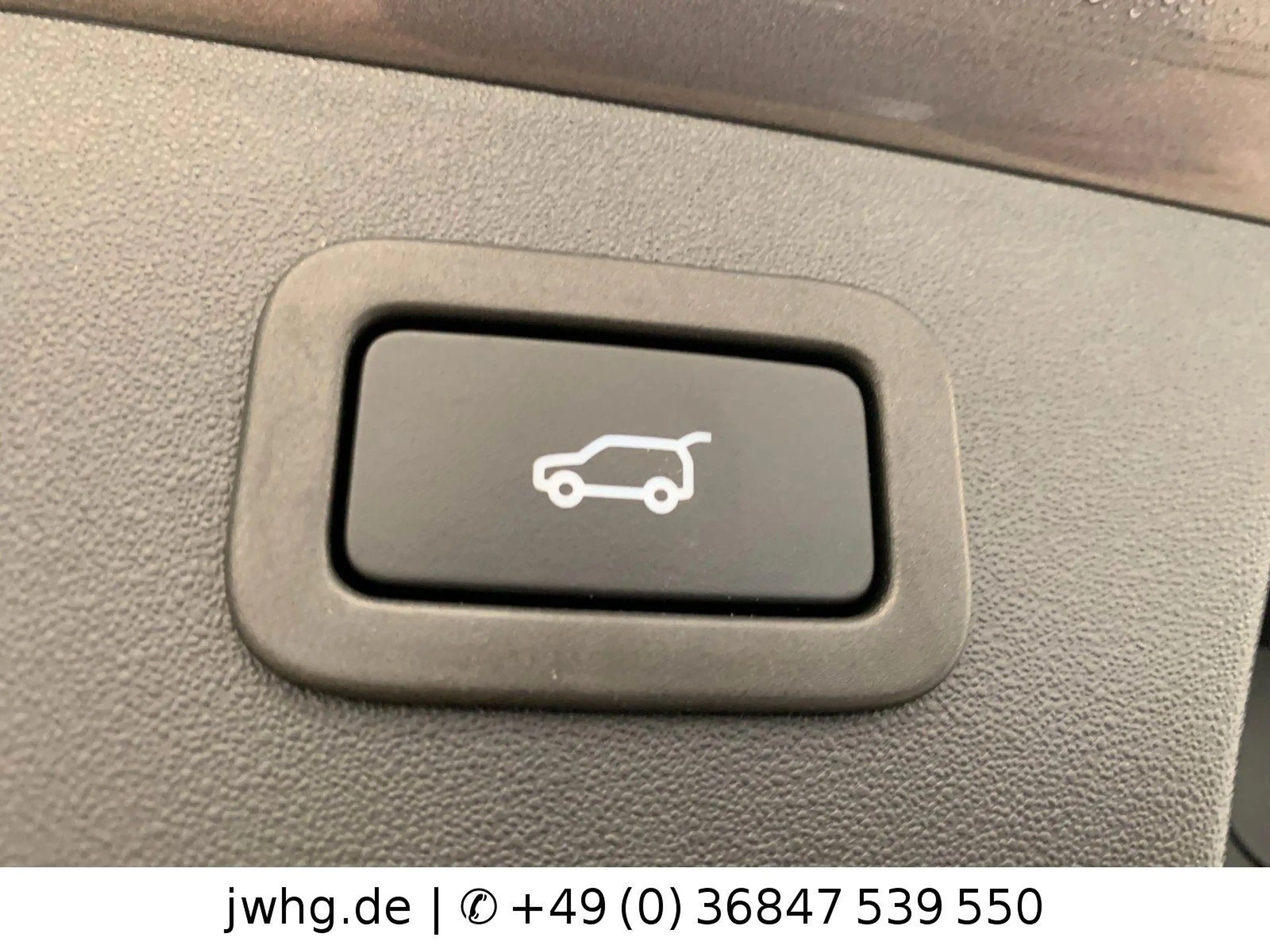 Jaguar E-Pace P300e R-Dyn. SE AWD|ACC|HUD|Pano|360°|20" — photo 8