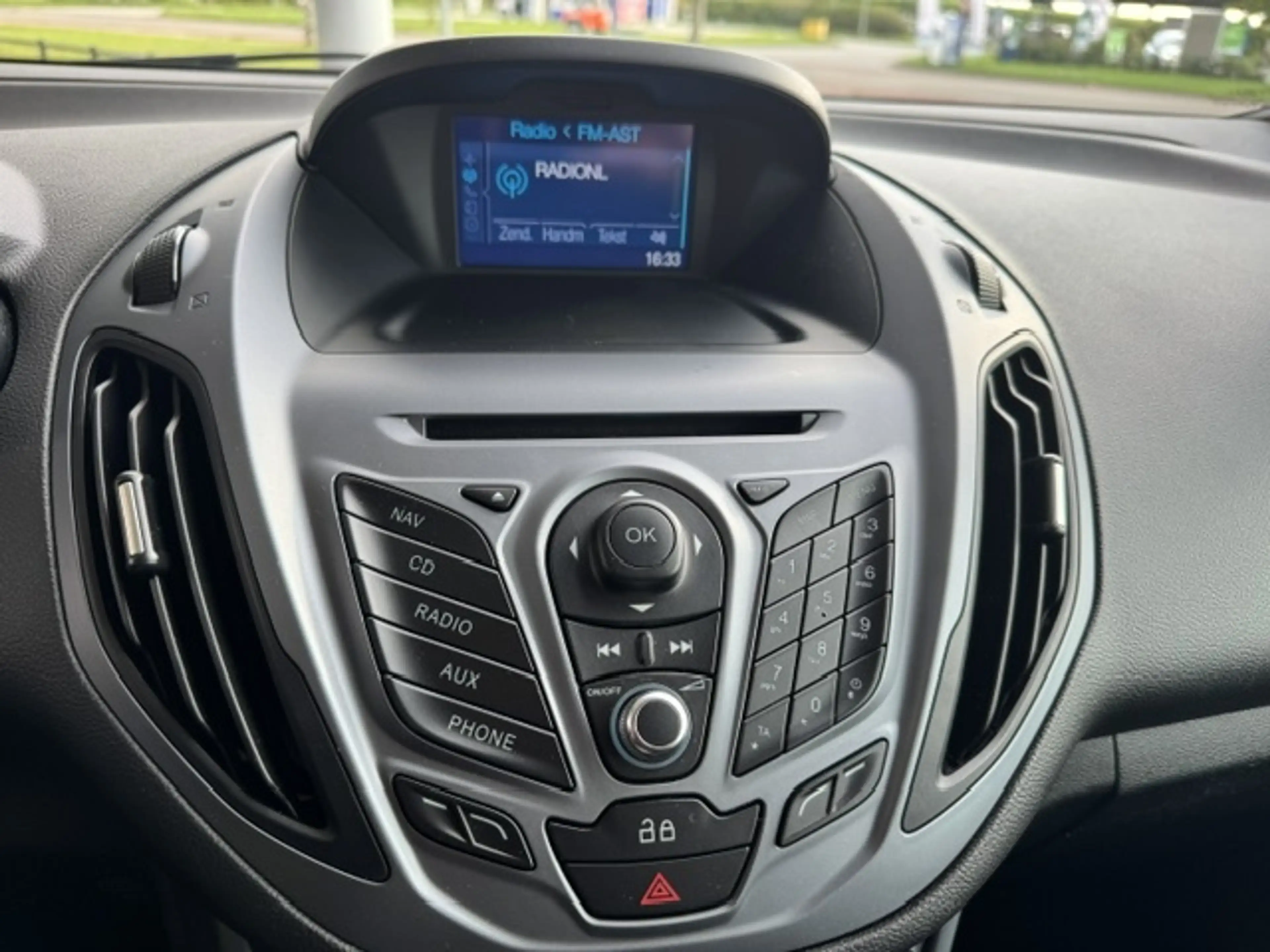 Ford B-Max 1.0 ECOBOOST STYLE + AIRCO/NAVI — photo 11