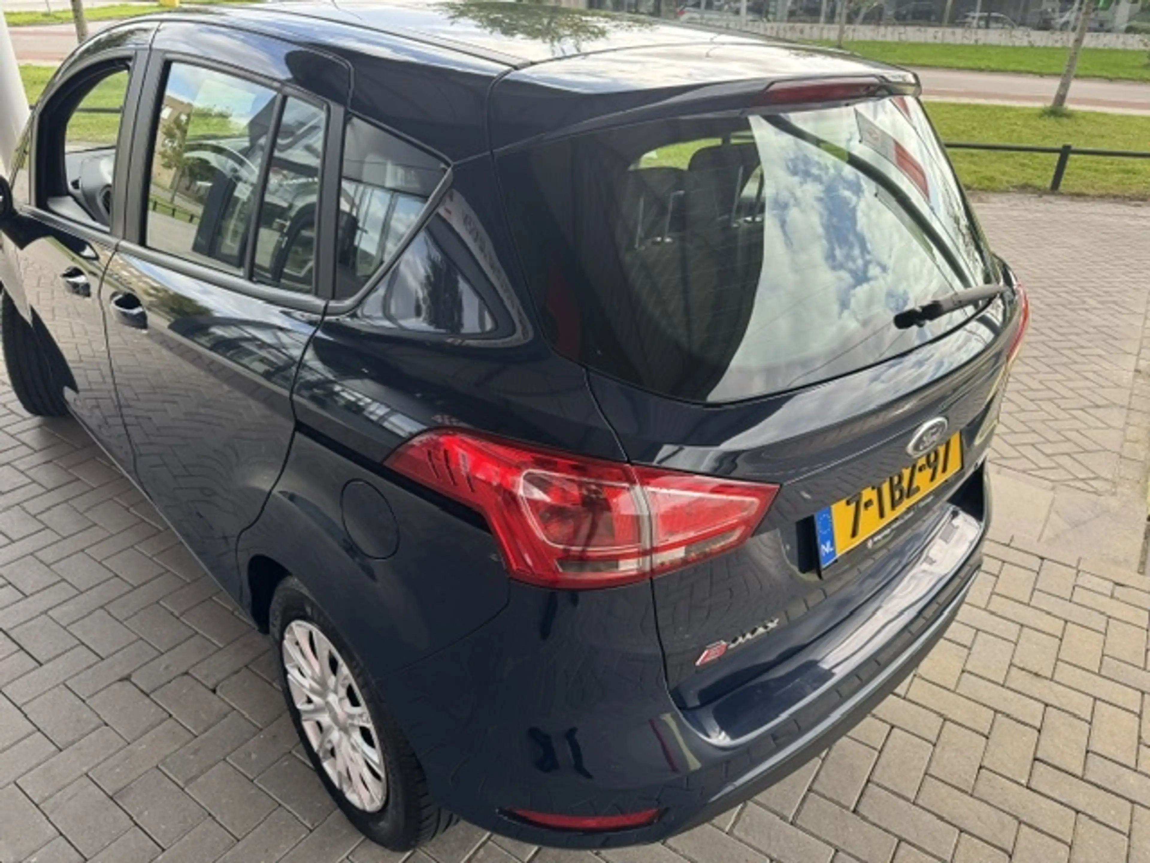 Ford B-Max 1.0 ECOBOOST STYLE + AIRCO/NAVI — photo 28