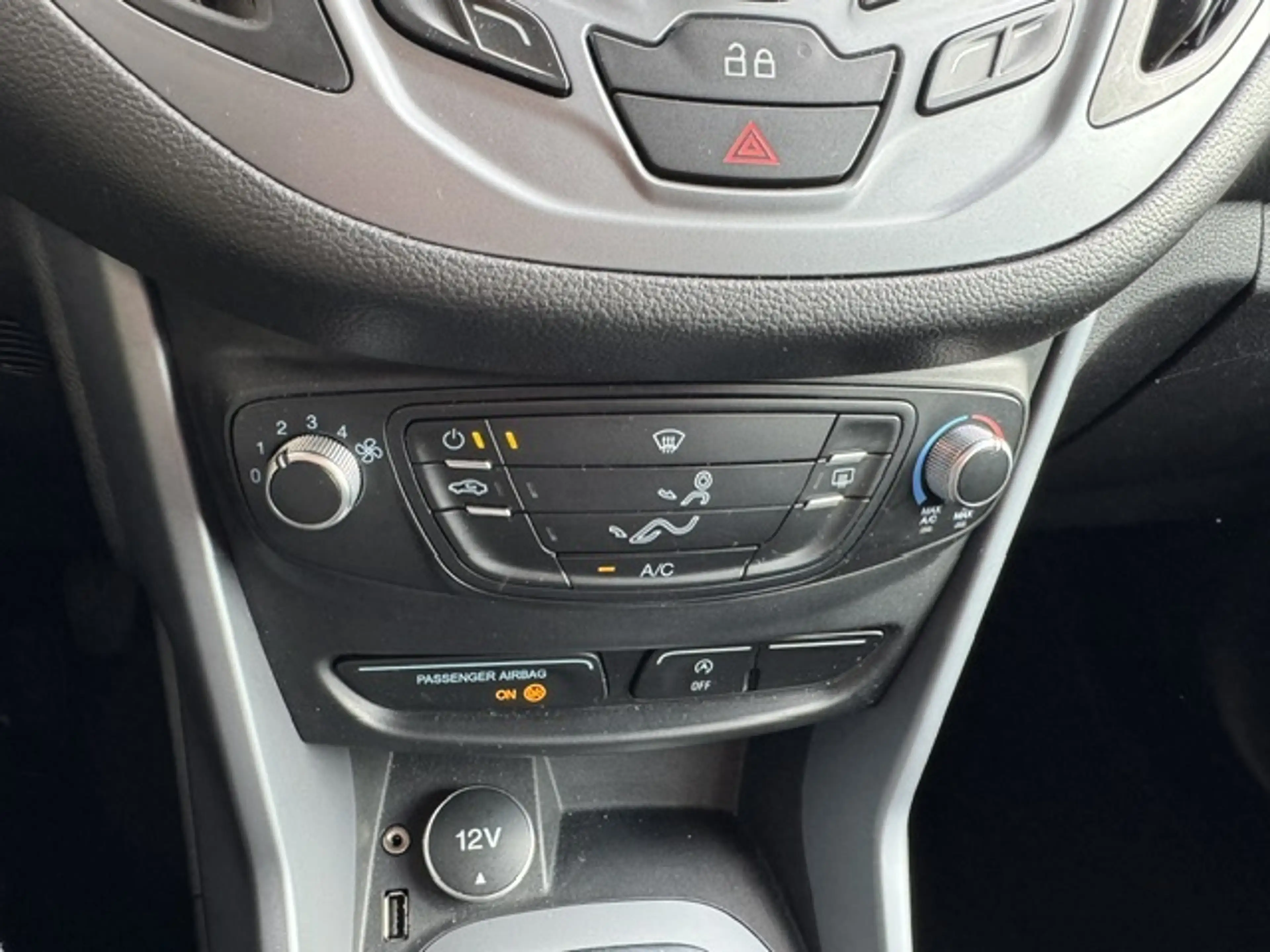 Ford B-Max 1.0 ECOBOOST STYLE + AIRCO/NAVI — photo 12