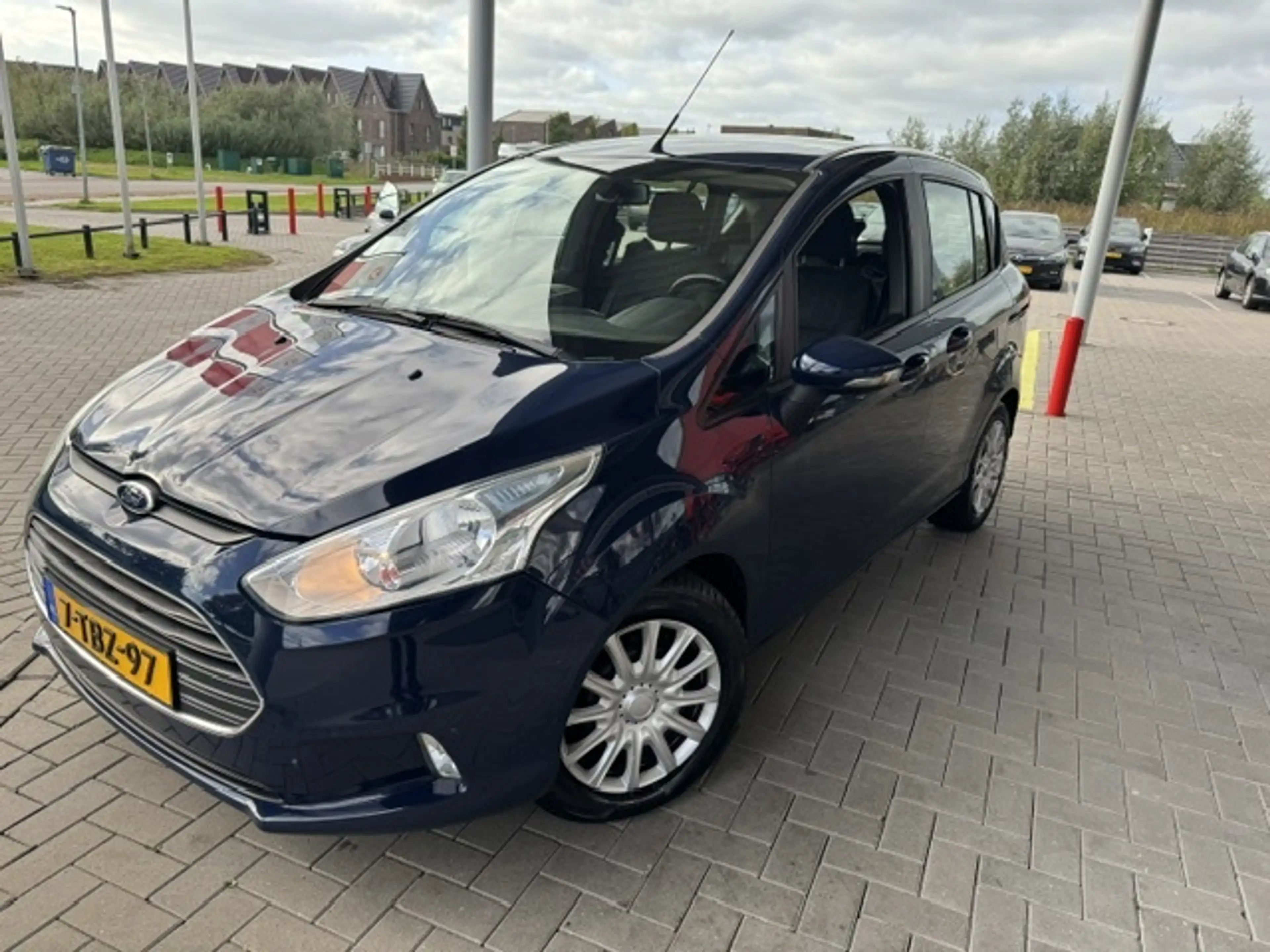 Ford B-Max 1.0 ECOBOOST STYLE + AIRCO/NAVI — photo 24