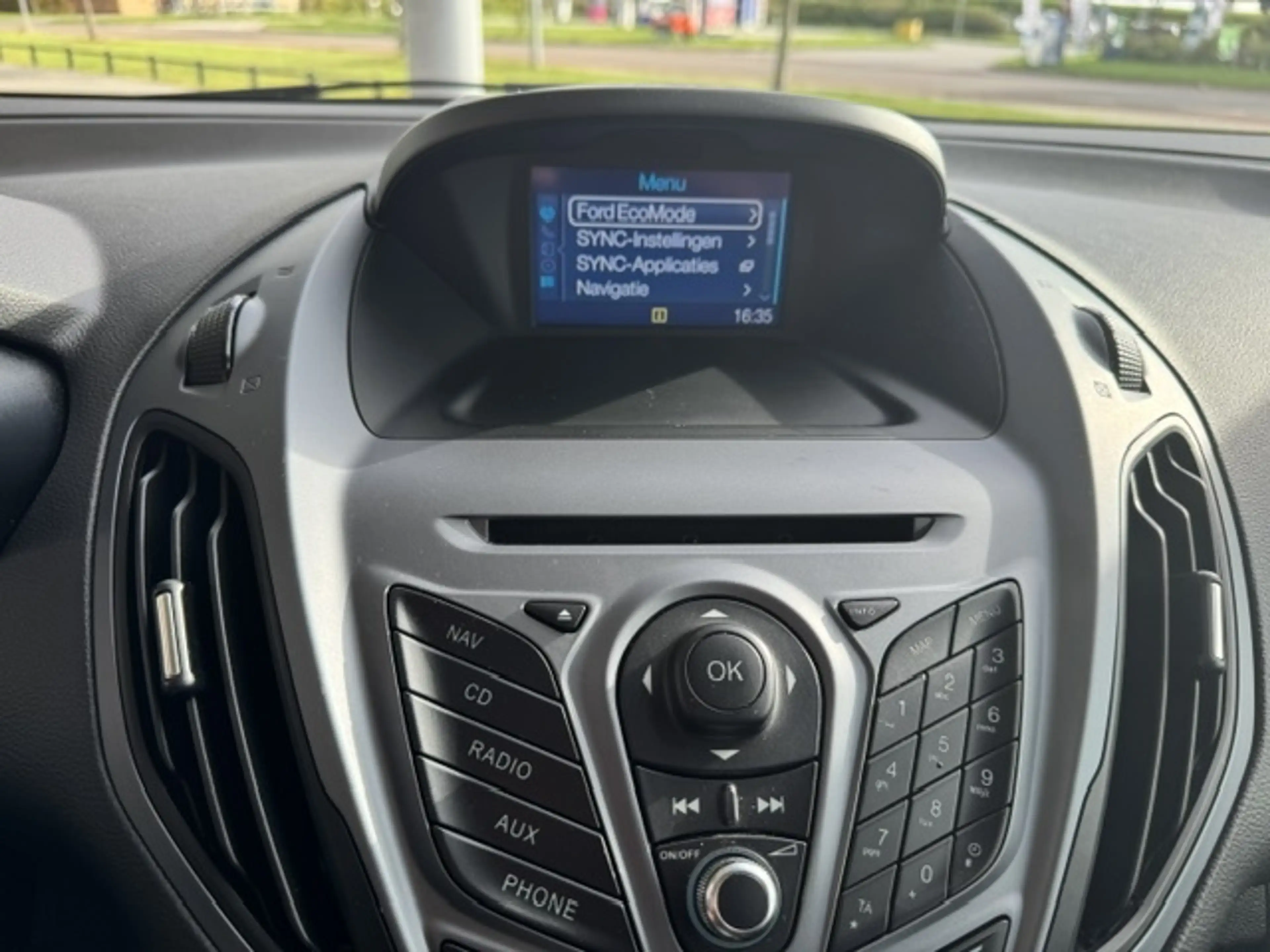Ford B-Max 1.0 ECOBOOST STYLE + AIRCO/NAVI — photo 18