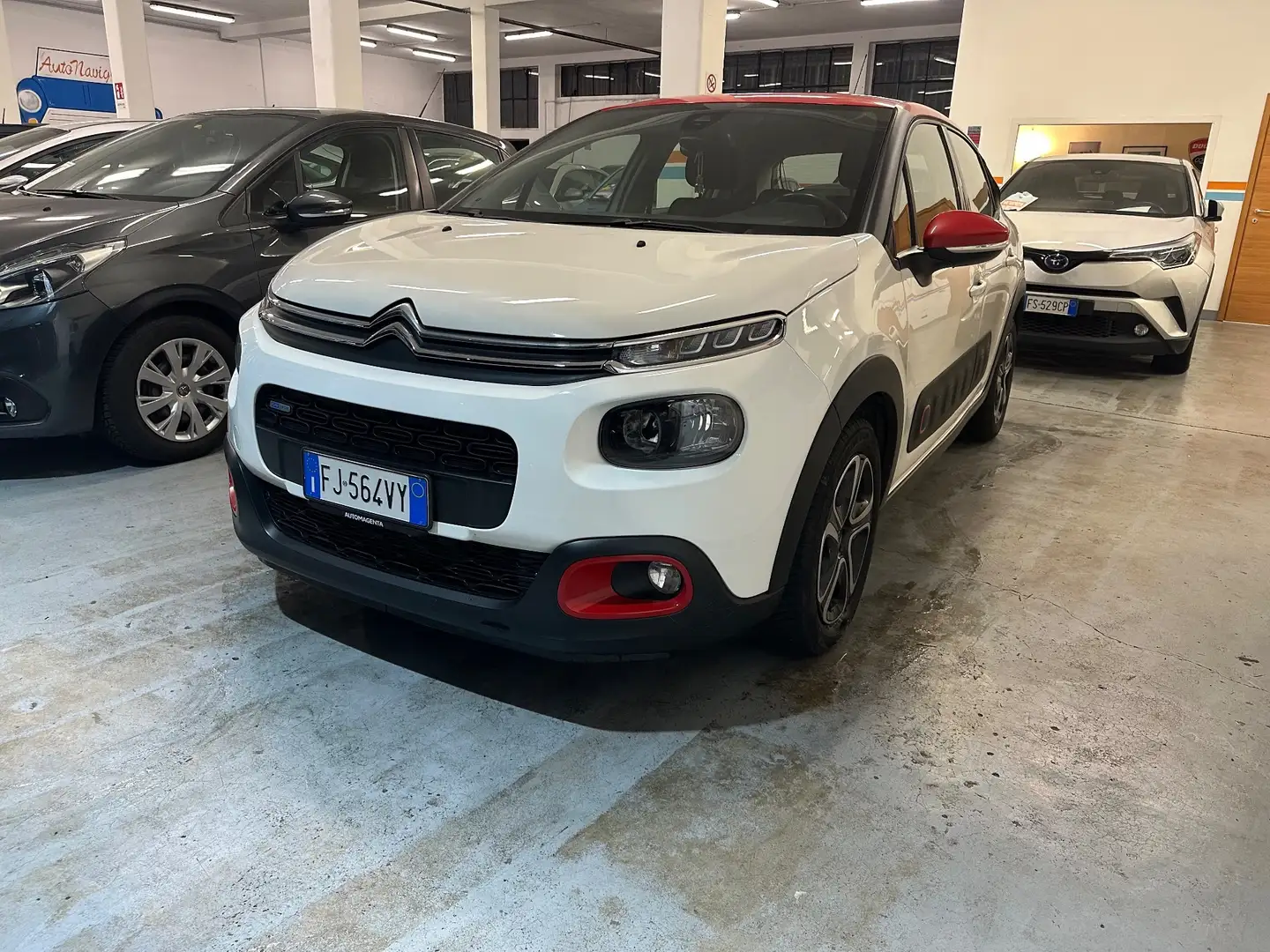 Citroen C3 C3 PureTech 82 Shine - Autonavigli Weiß - 1