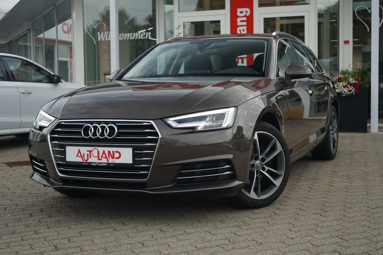 Audi A4 Avant 1.4 TFSI design LED Virtual Cockpit PDC Braun - 2