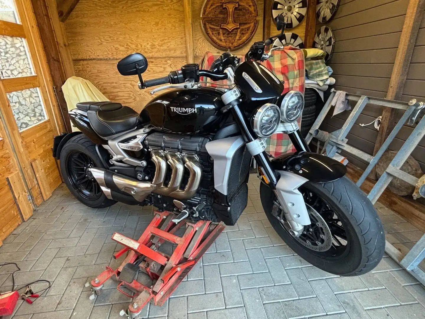 Triumph Rocket 3 R Noir - 2