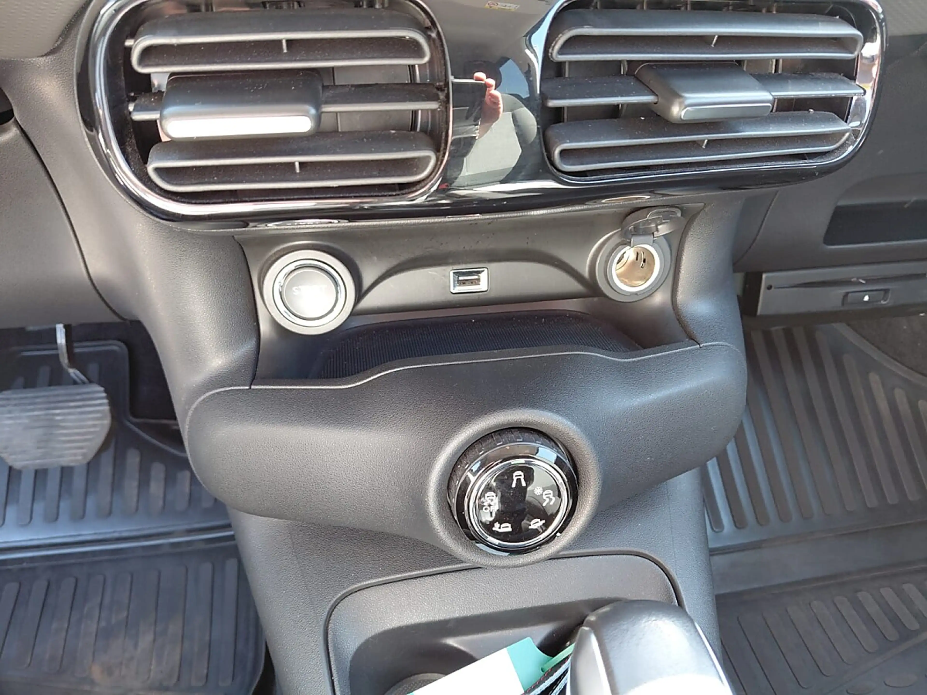 Citroen C4 Cactus PureTech 110 S&S EAT6 Automatik Shine — photo 14