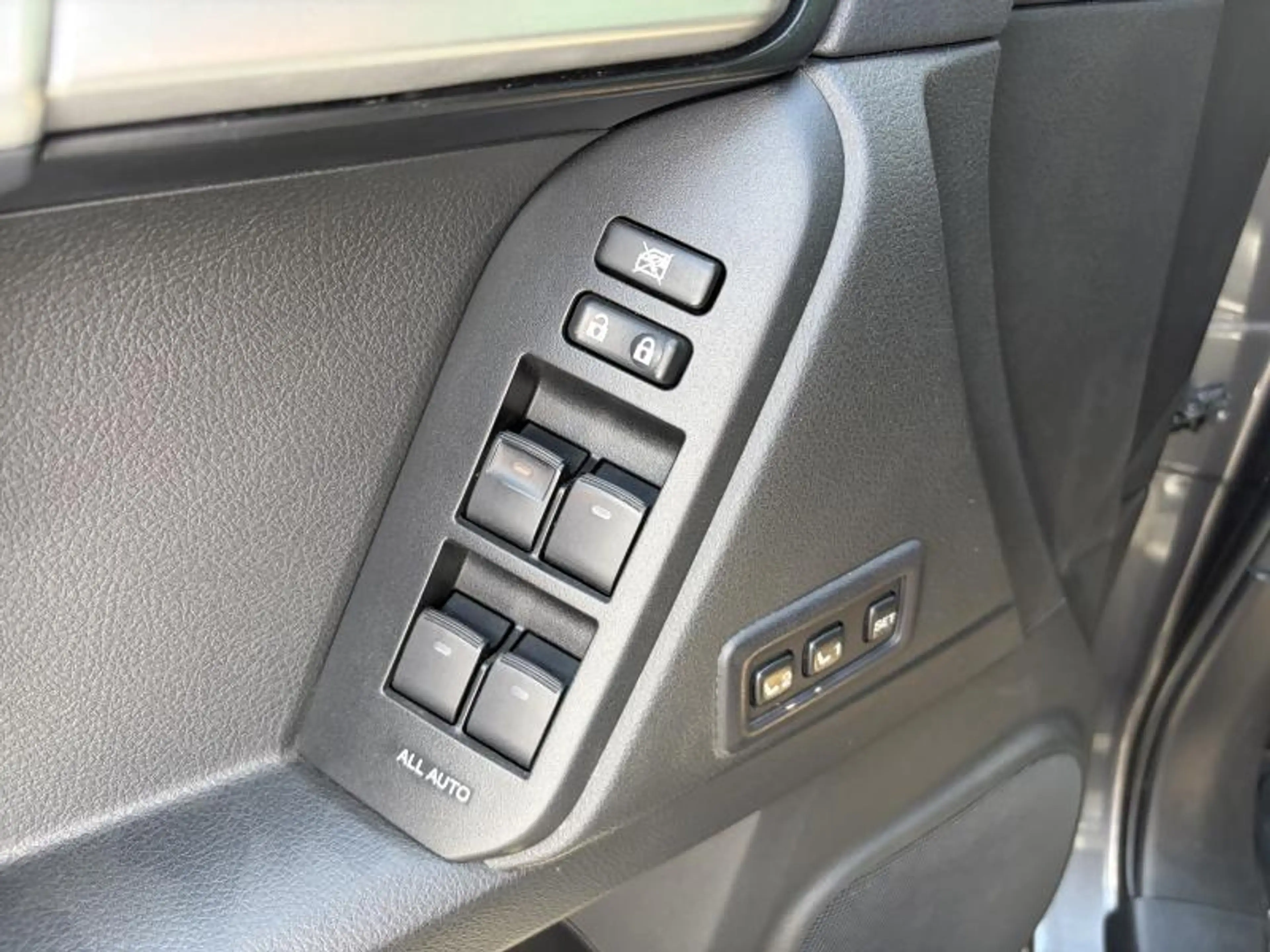 Toyota Land Cruiser BLACK PREMIUM D 204 AUTO 5PL. — photo 12
