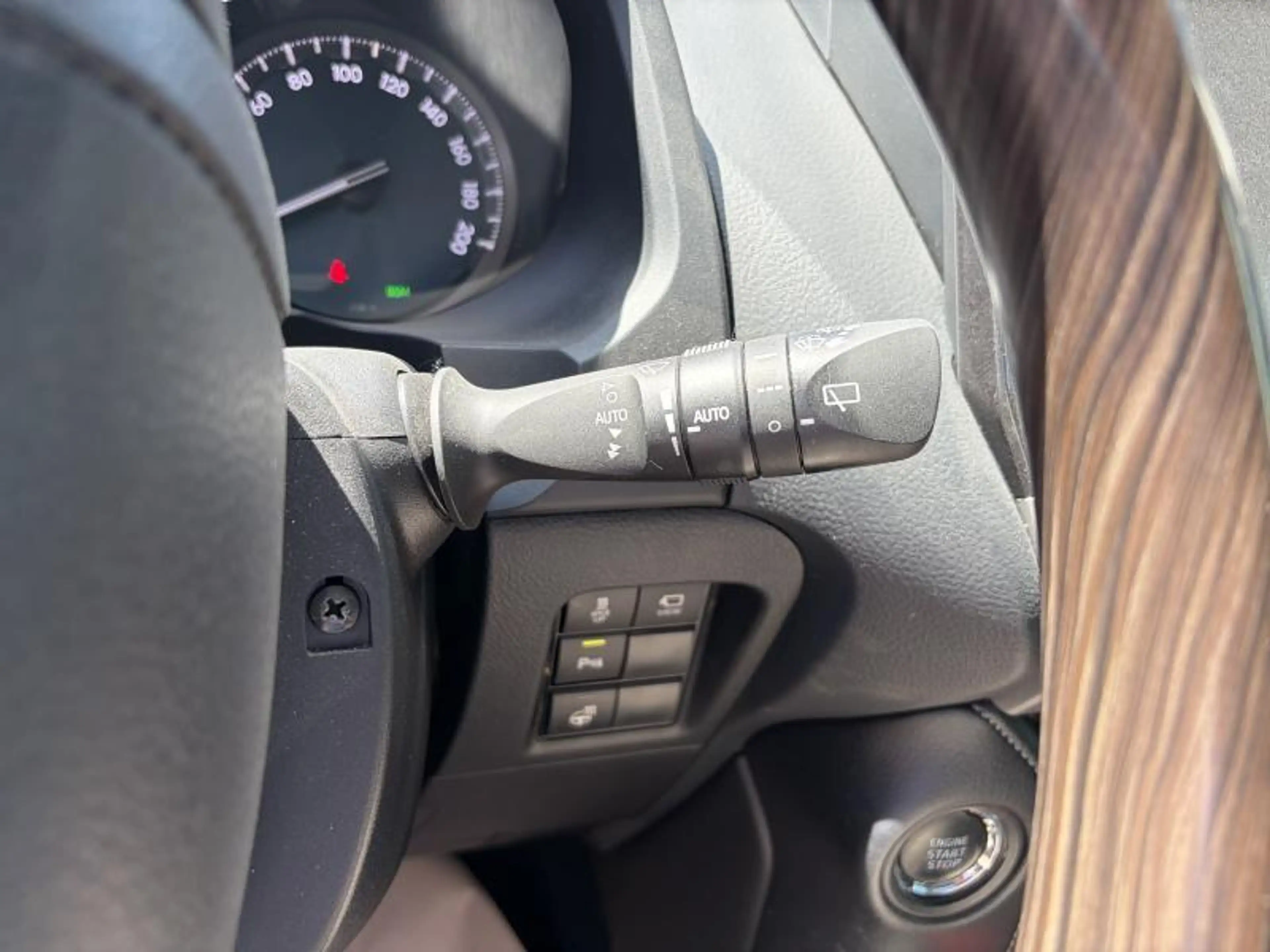 Toyota Land Cruiser BLACK PREMIUM D 204 AUTO 5PL. — photo 14