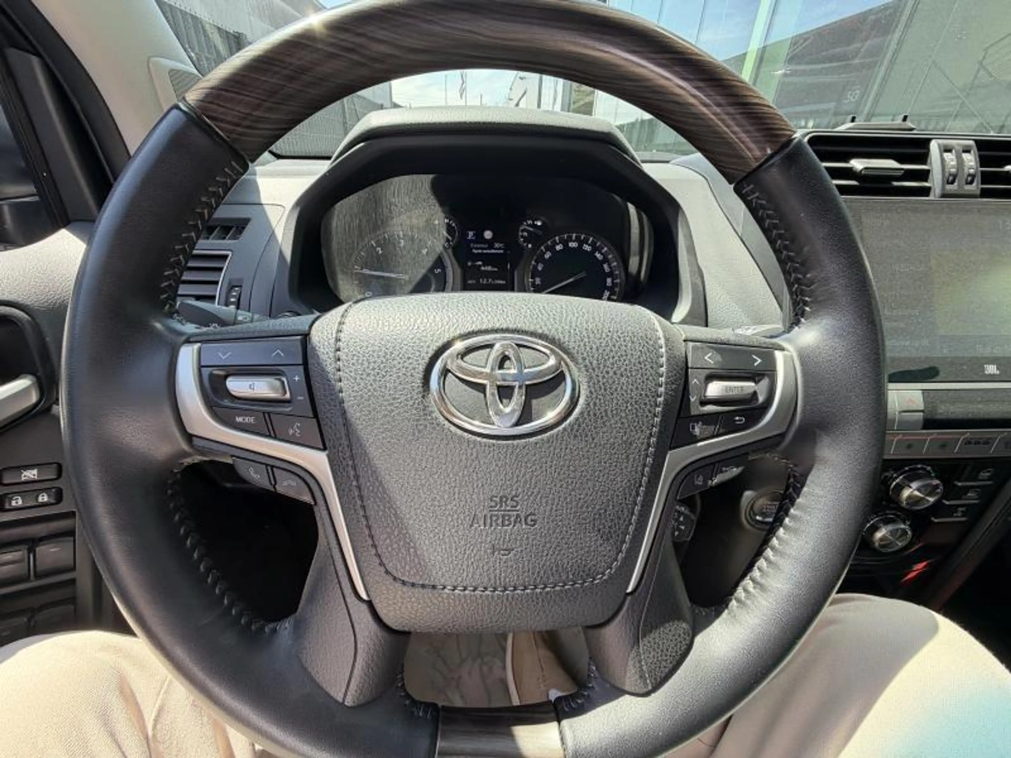 Toyota Land Cruiser BLACK PREMIUM D 204 AUTO 5PL. — photo 15