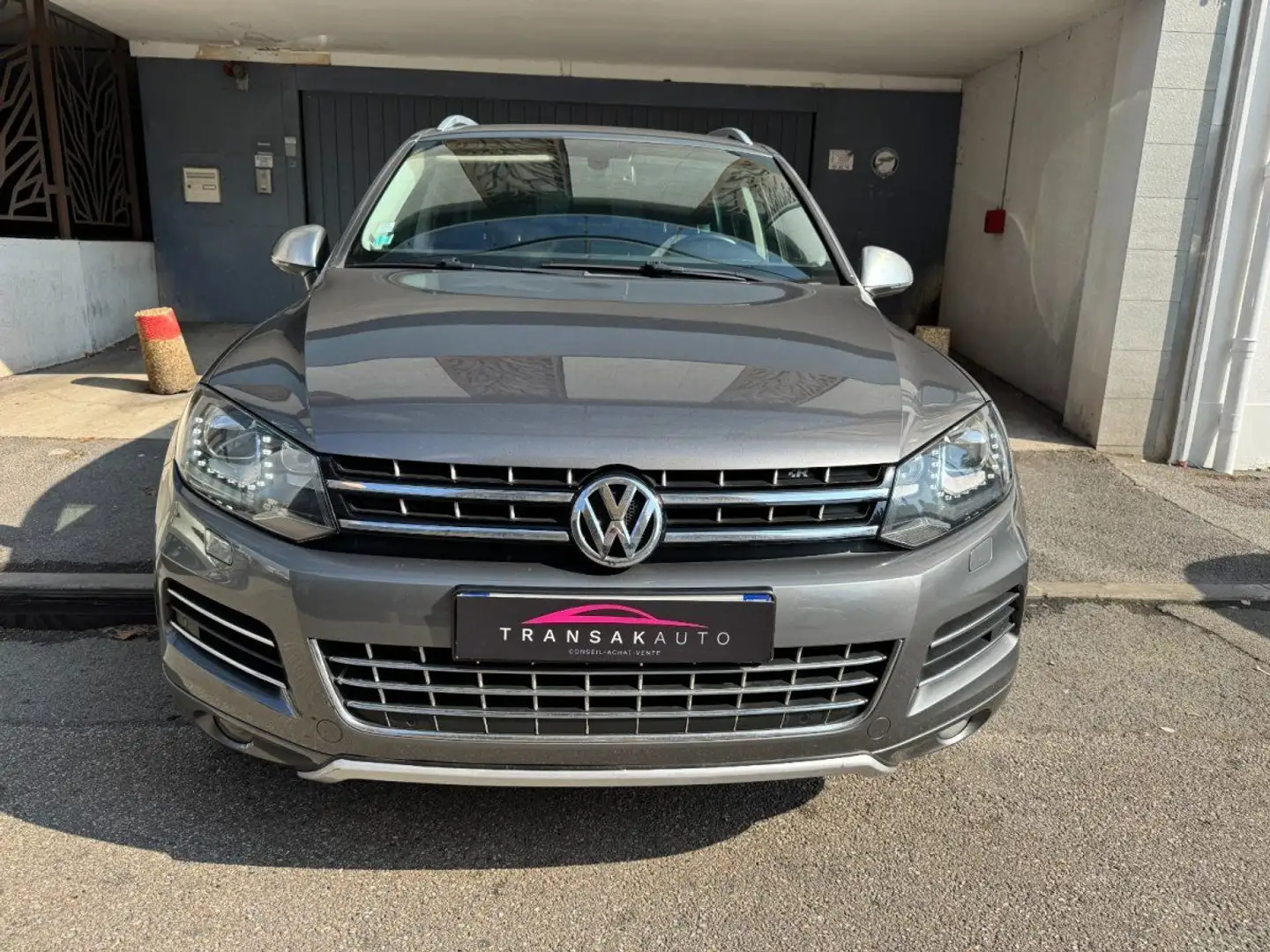 Volkswagen Touareg 3.0l V6 TDI 204 CV Carat Tiptronic A  Grau - 2