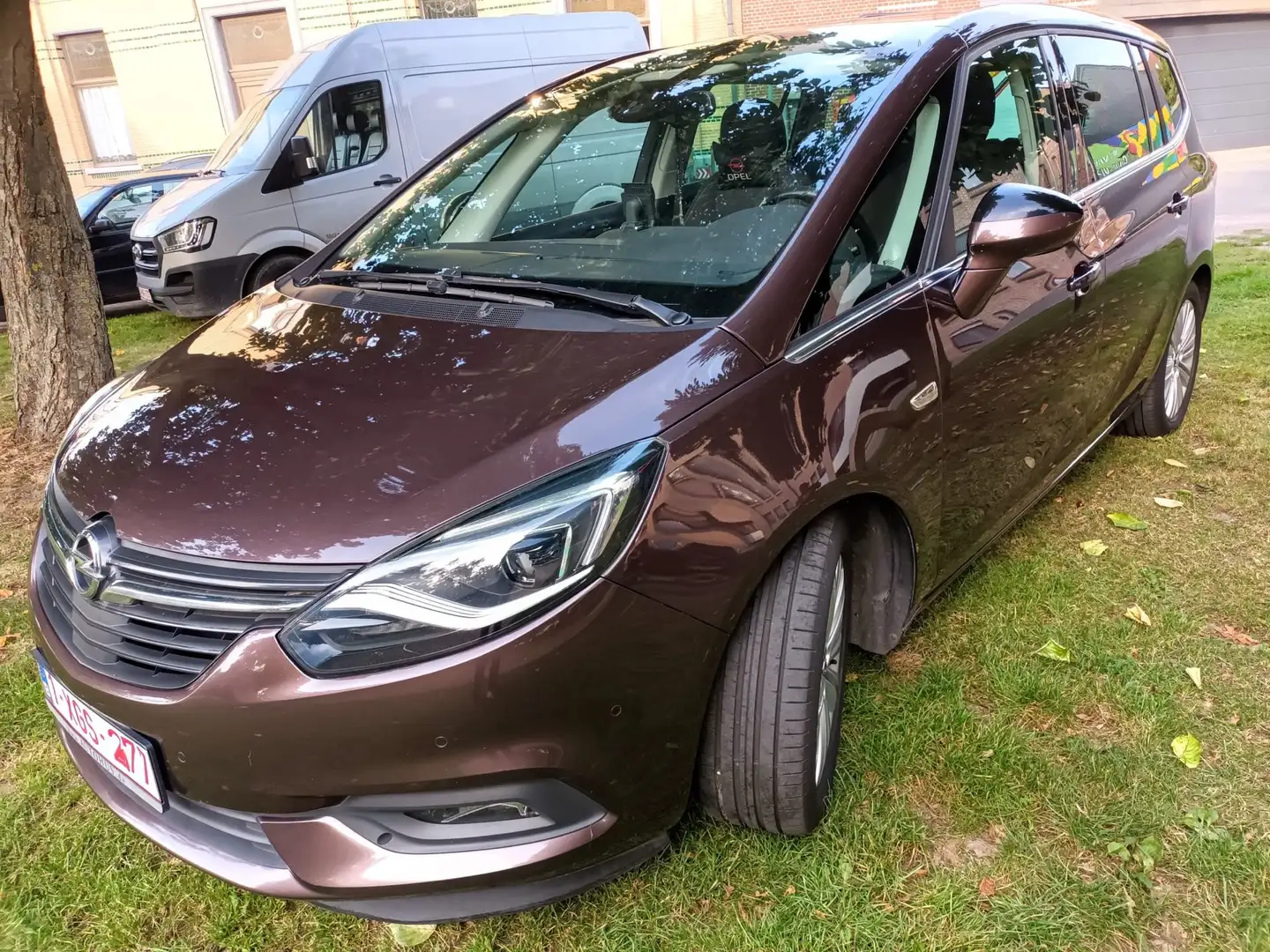 Opel Zafira Tourer 2.0 CDTi automatik edition - 1