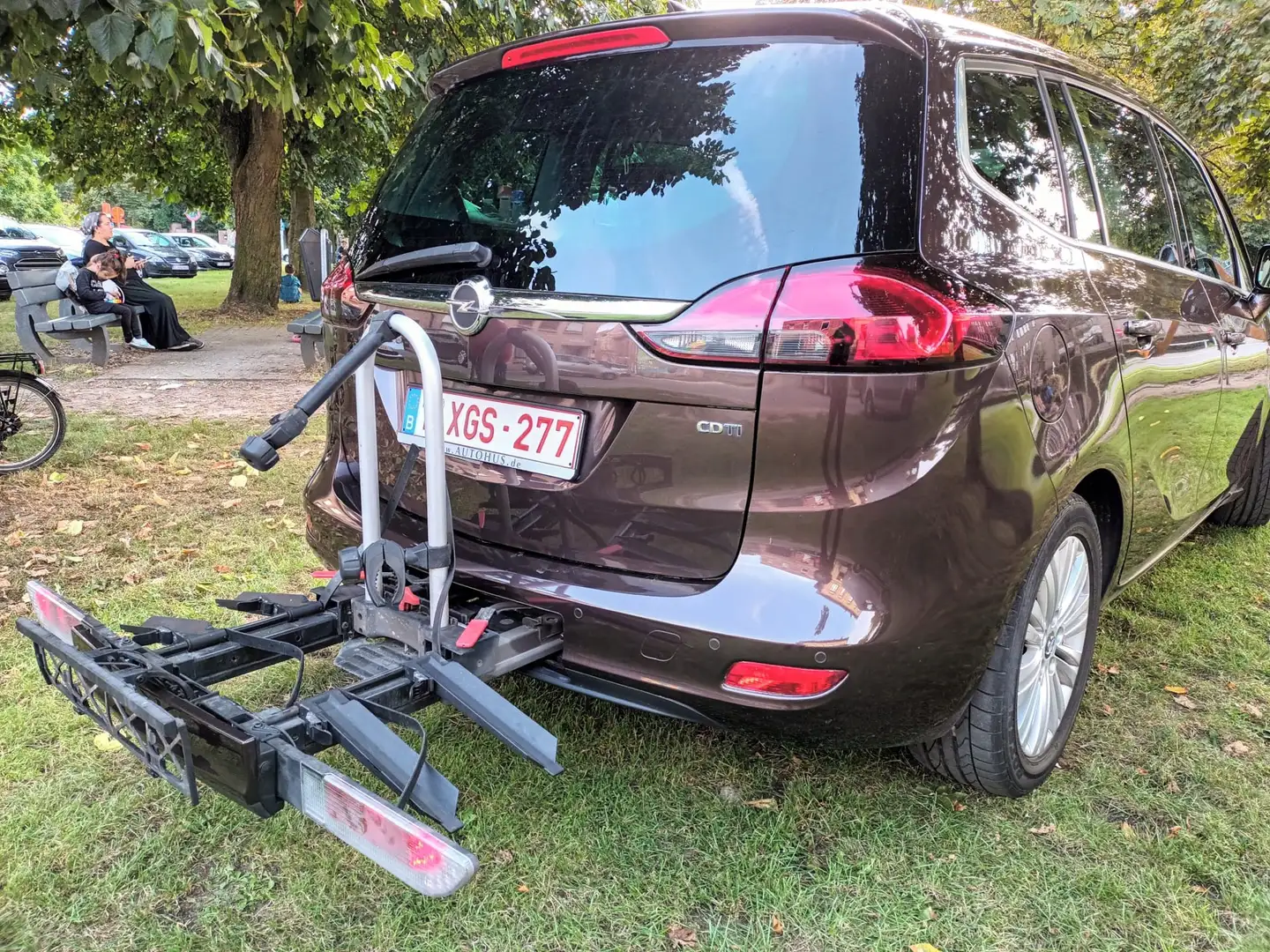 Opel Zafira Tourer 2.0 CDTi automatik edition - 2