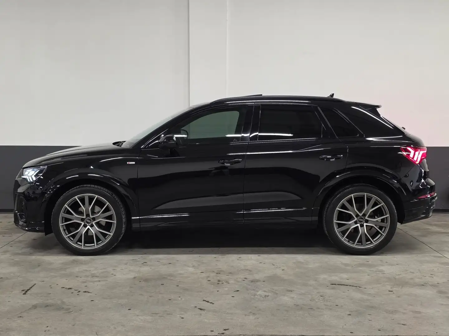 Audi Q3 35 TDI quattro S tronic S line edition Nero - 2
