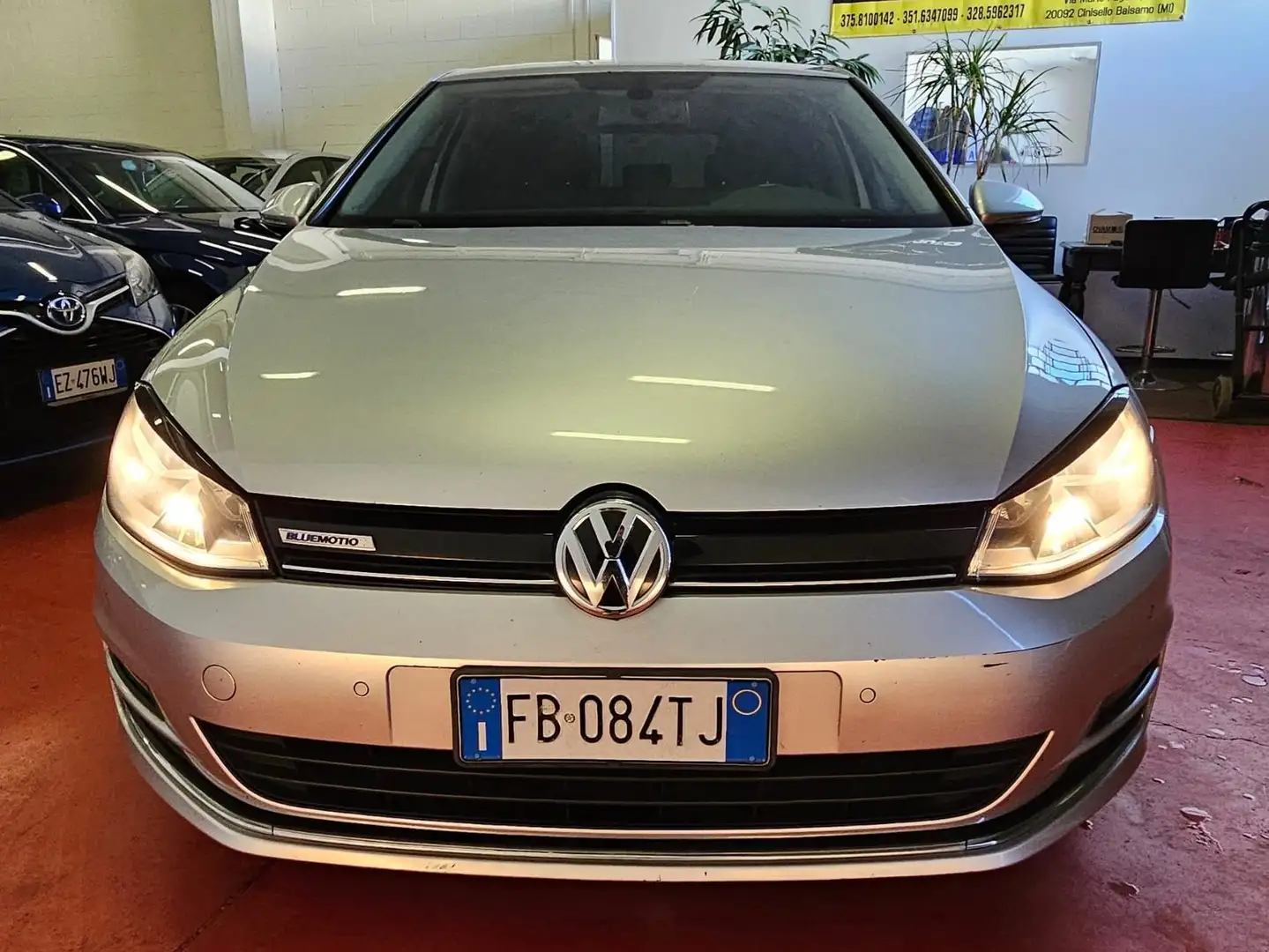 Volkswagen Golf Golf VII 2013 5p 1.4 tgi Highline Executive  dsg Plateado - 2