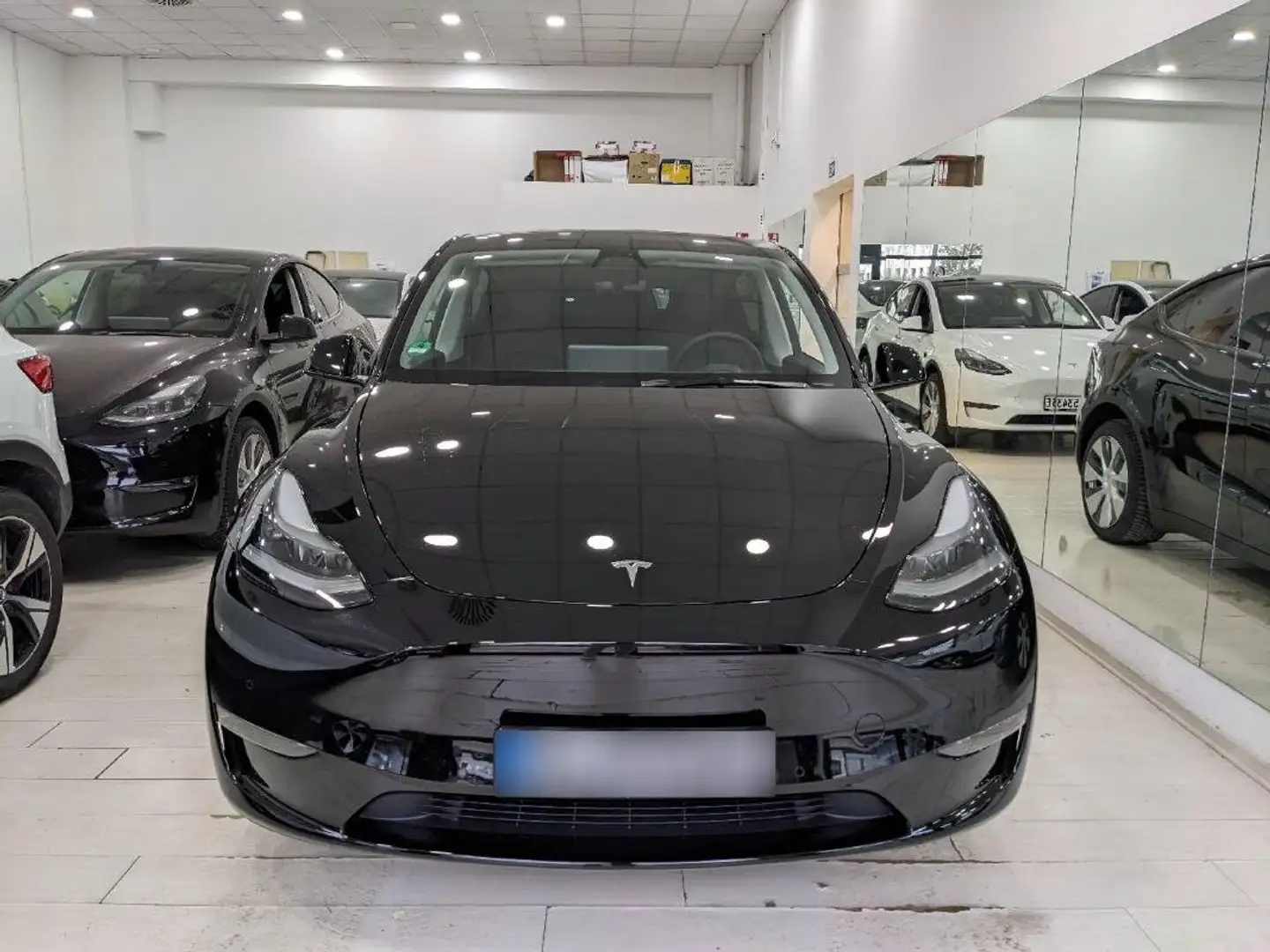 Tesla Model Y 440 cv, AWD, Tetto Panoramico, Autonomia WLTP 533k Nero - 2