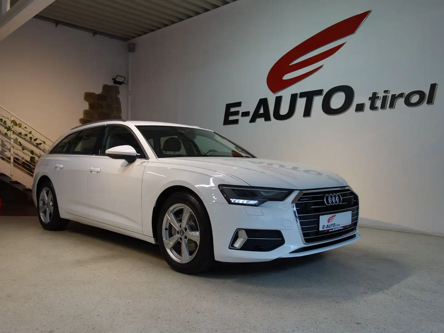 Audi A6 TDI S-tronic *QUATTRO*SPORT-PAKET*ACC*AHK*STHZ*MW Weiß - 1
