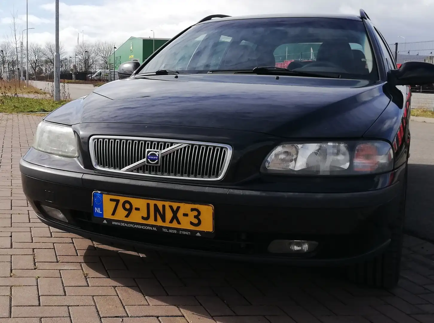 Volvo V70 2.4 T Comfort Line Fekete - 1