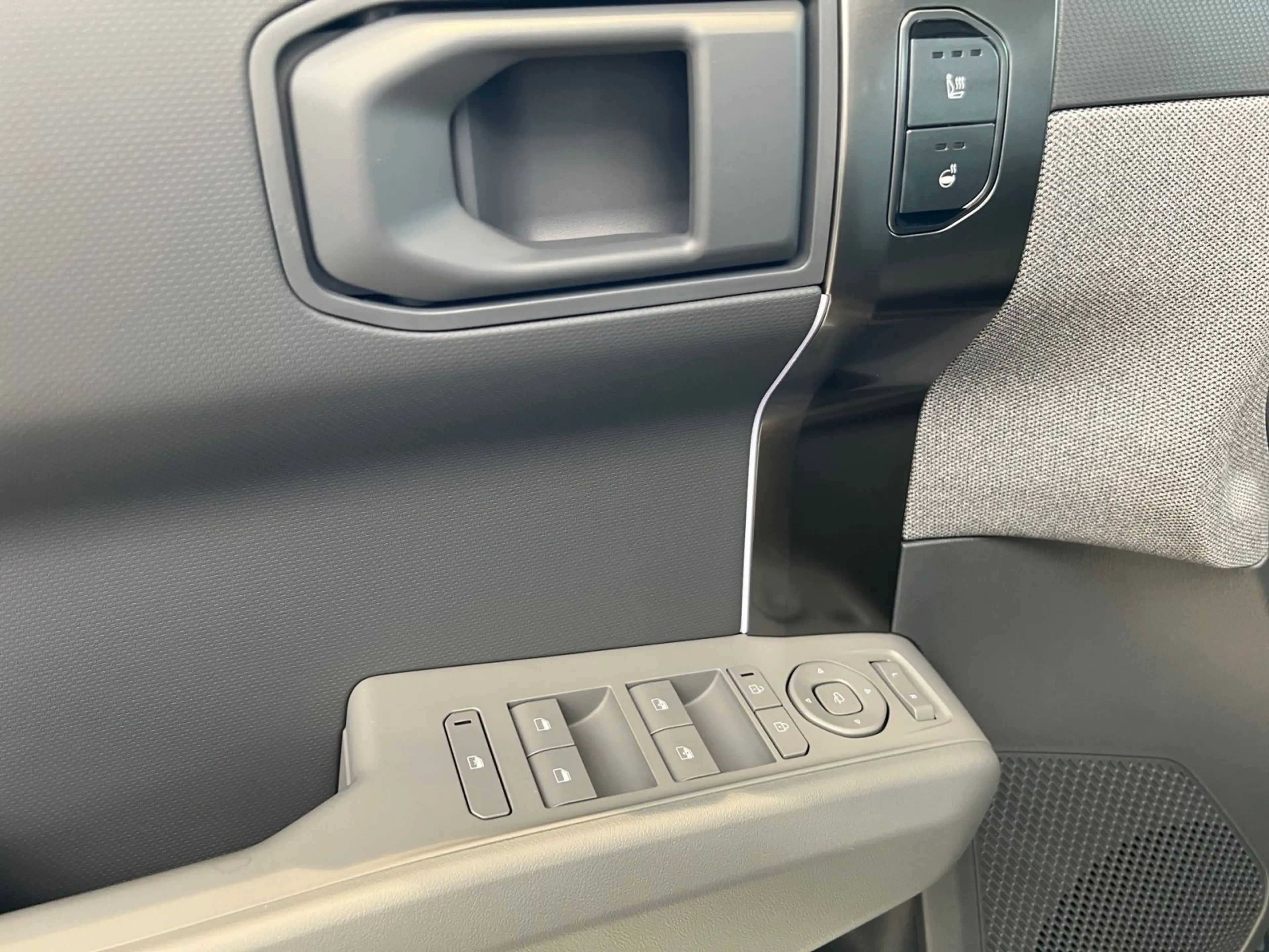 Kia EV3 | Earth | 58,3kWh | Winter | DWP | Bus | Upg — photo 11