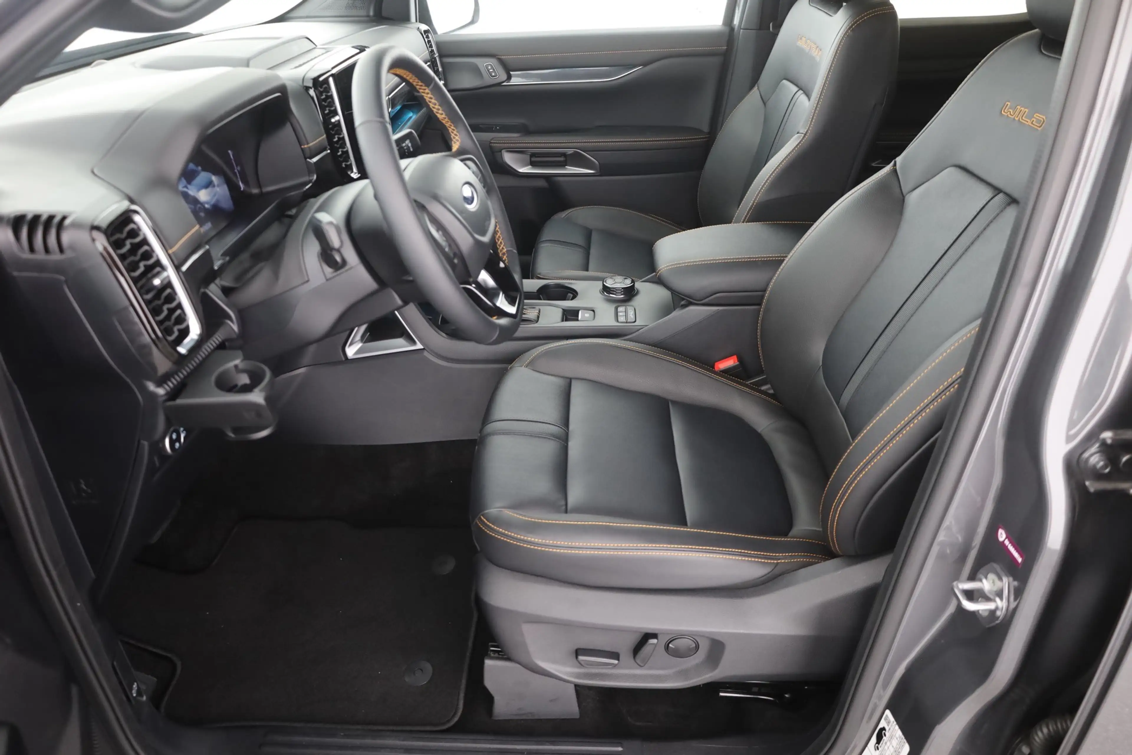 Ford Ranger Wildtrak DoKa 2.0 EcoBlue 4AWD Aut. AHK — photo 22