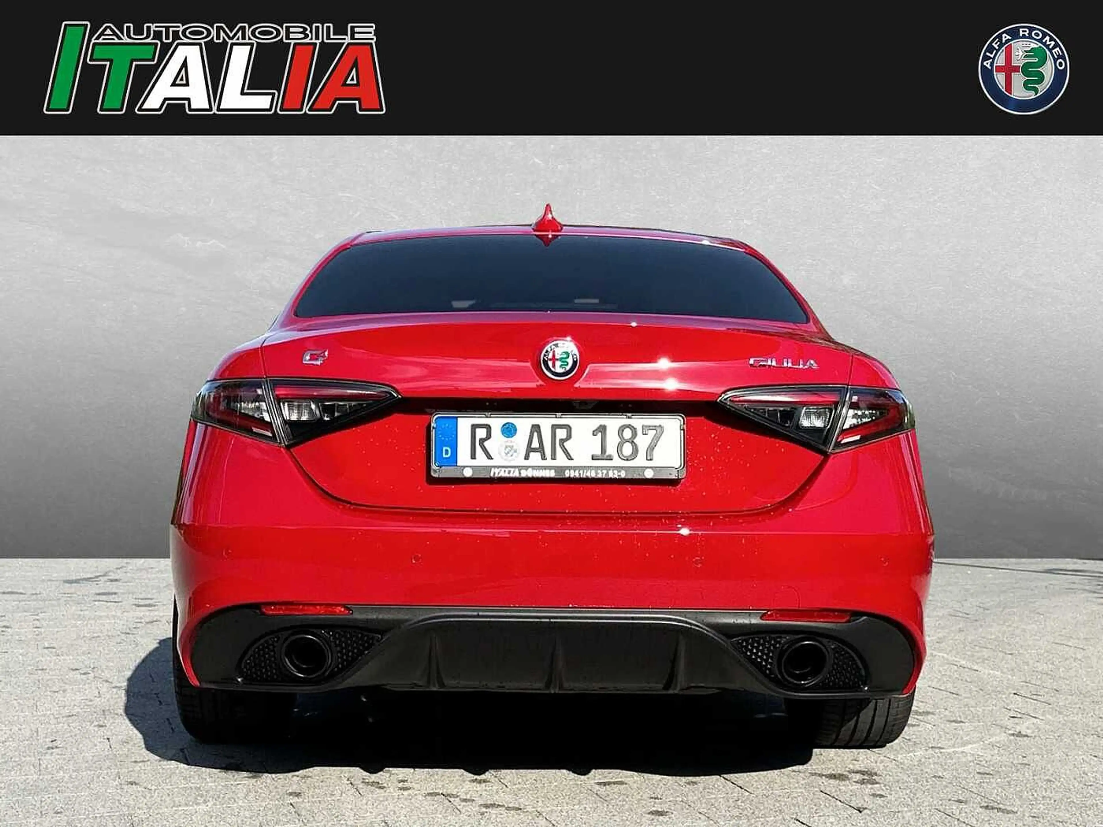 Alfa Romeo Giulia Competizione 2.0 Turbo 16V AT8-Q4 — photo 4