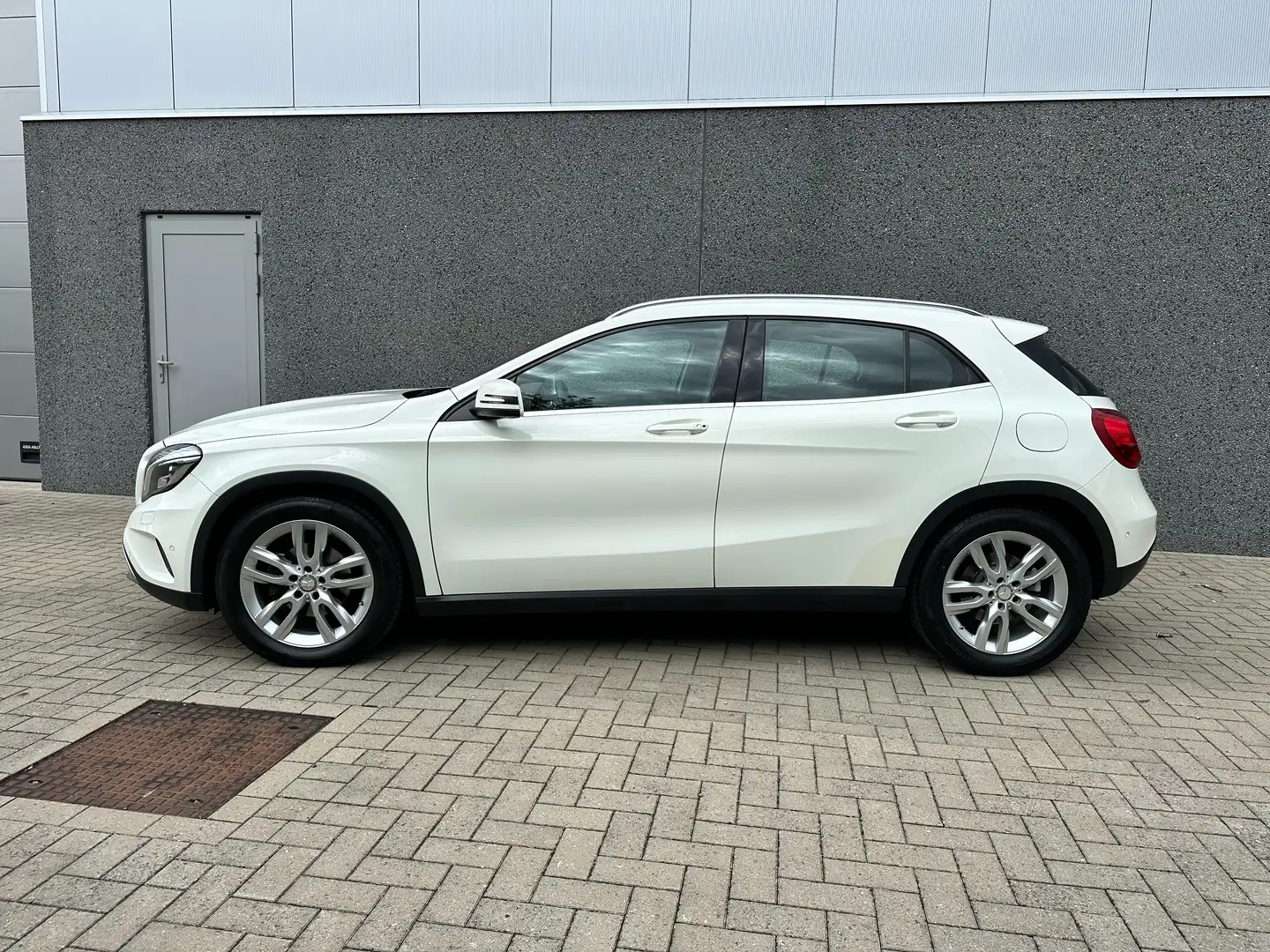 Mercedes-Benz GLA 200 GLA 200 7G-DCT Wit - 2
