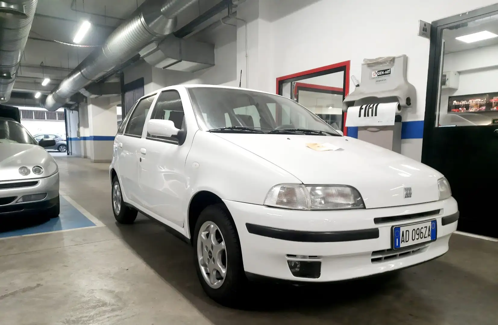 Fiat Punto Punto I 1995 5p 1.1 SX 55cv Weiß - 1