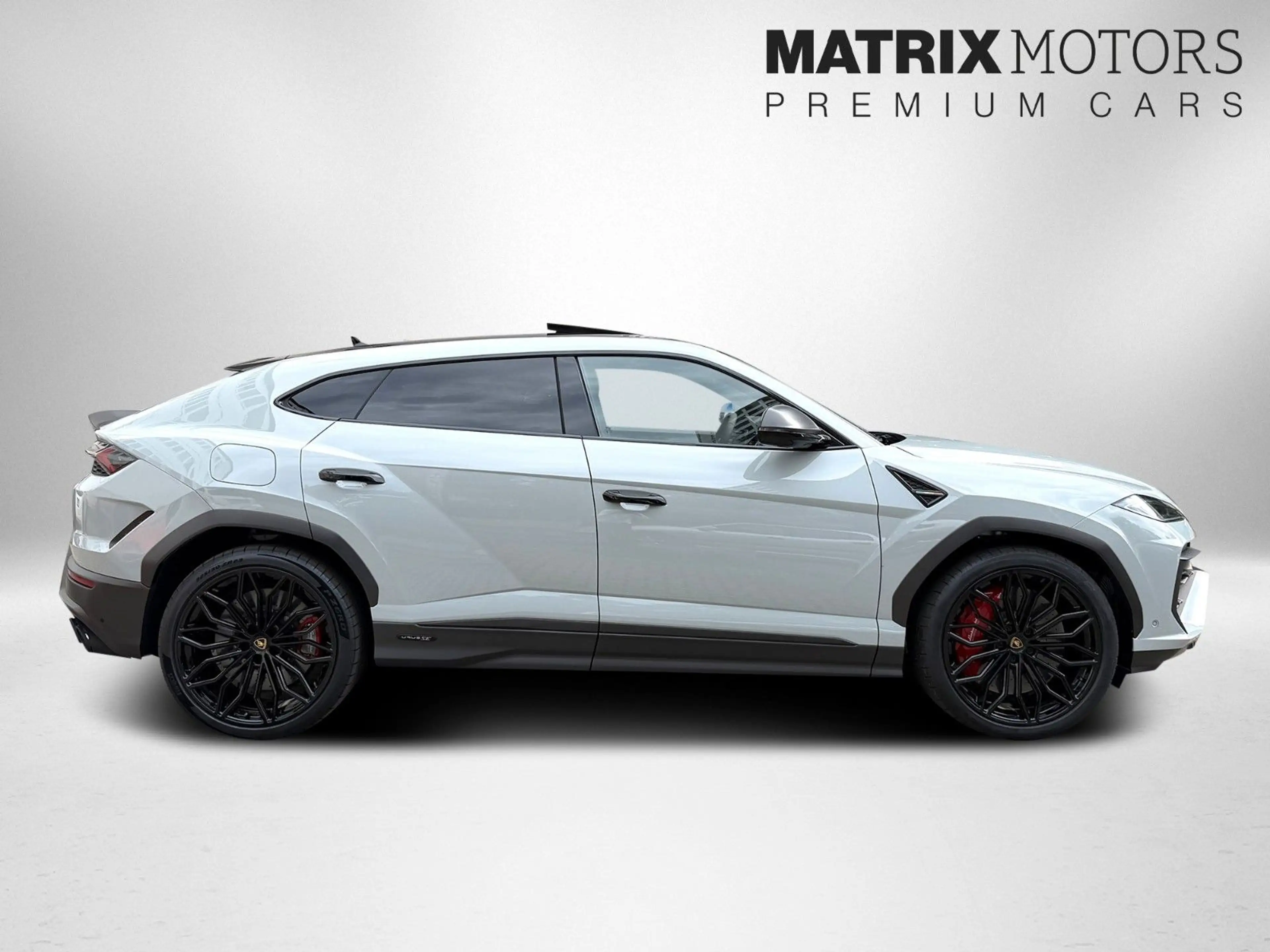 Lamborghini Urus SE M26 Carbon Matt inside&outside NightVisi — photo 9