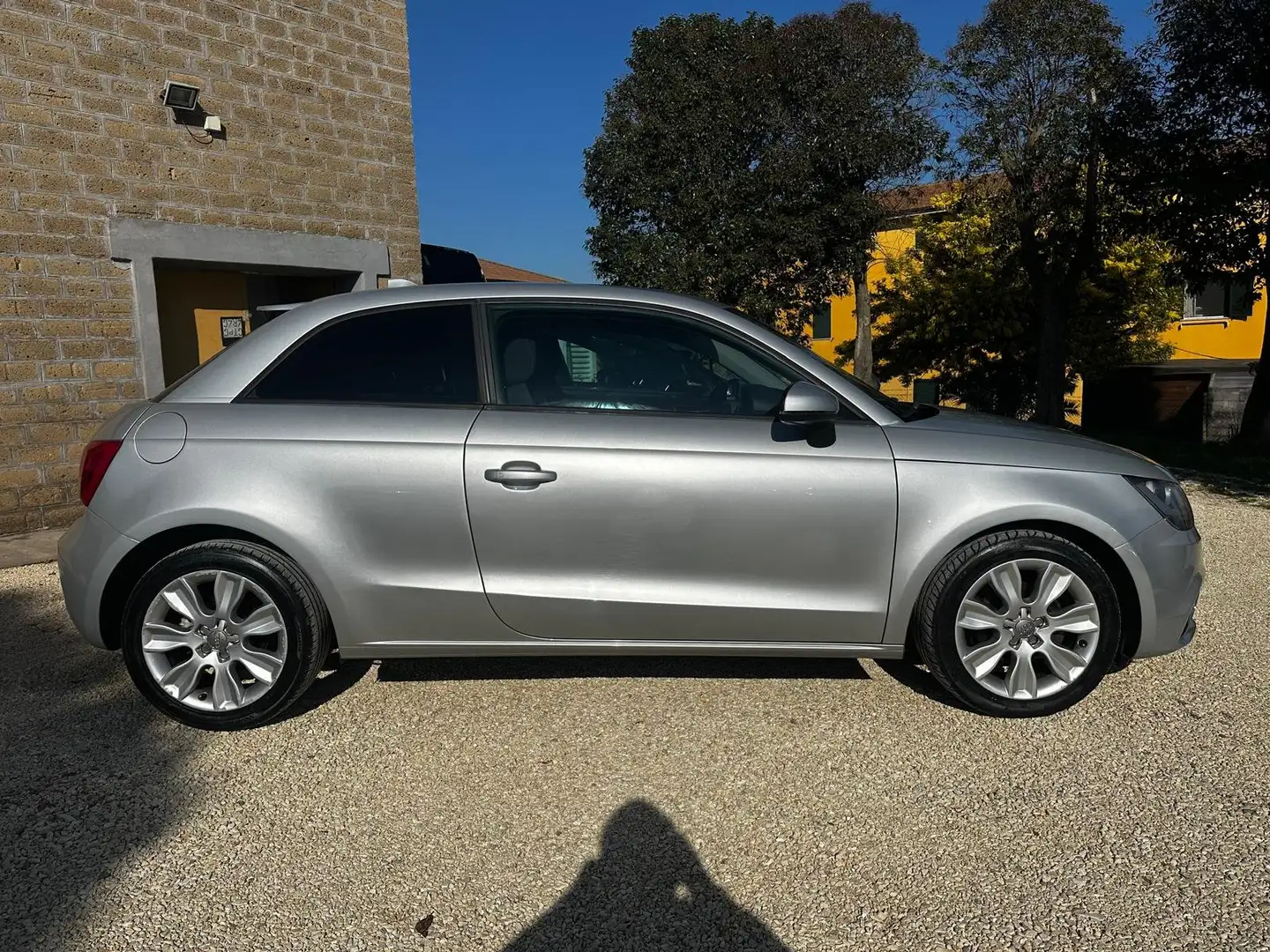 Audi A1 A1 1.2 tfsi Ambition Silber - 2
