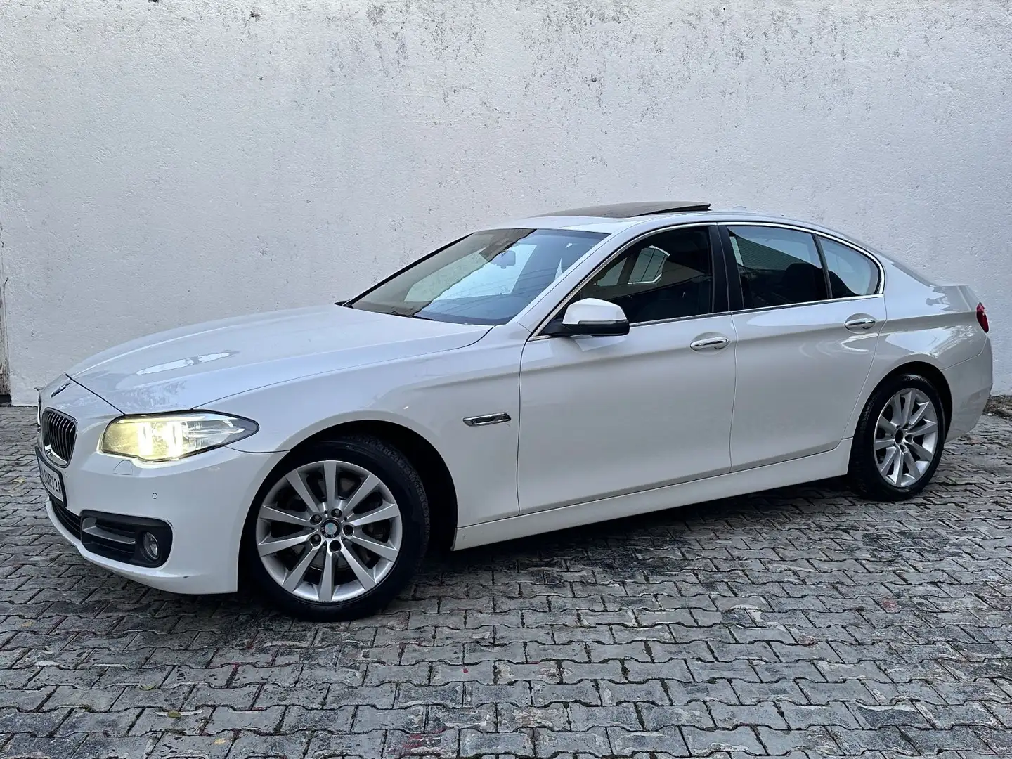 BMW 530 d Lim xDrive/Navi/LED/Leder/Schiebedach Blanc - 1