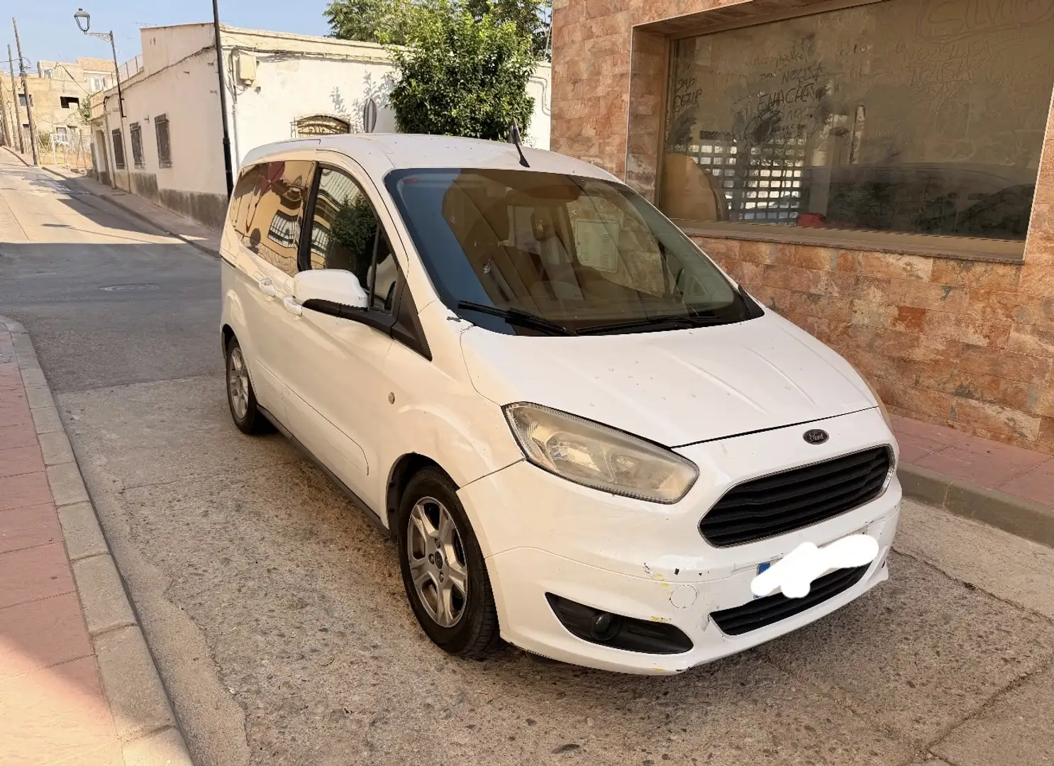 Ford Tourneo Courier 1.5TDCi Ambiente 95 - 1