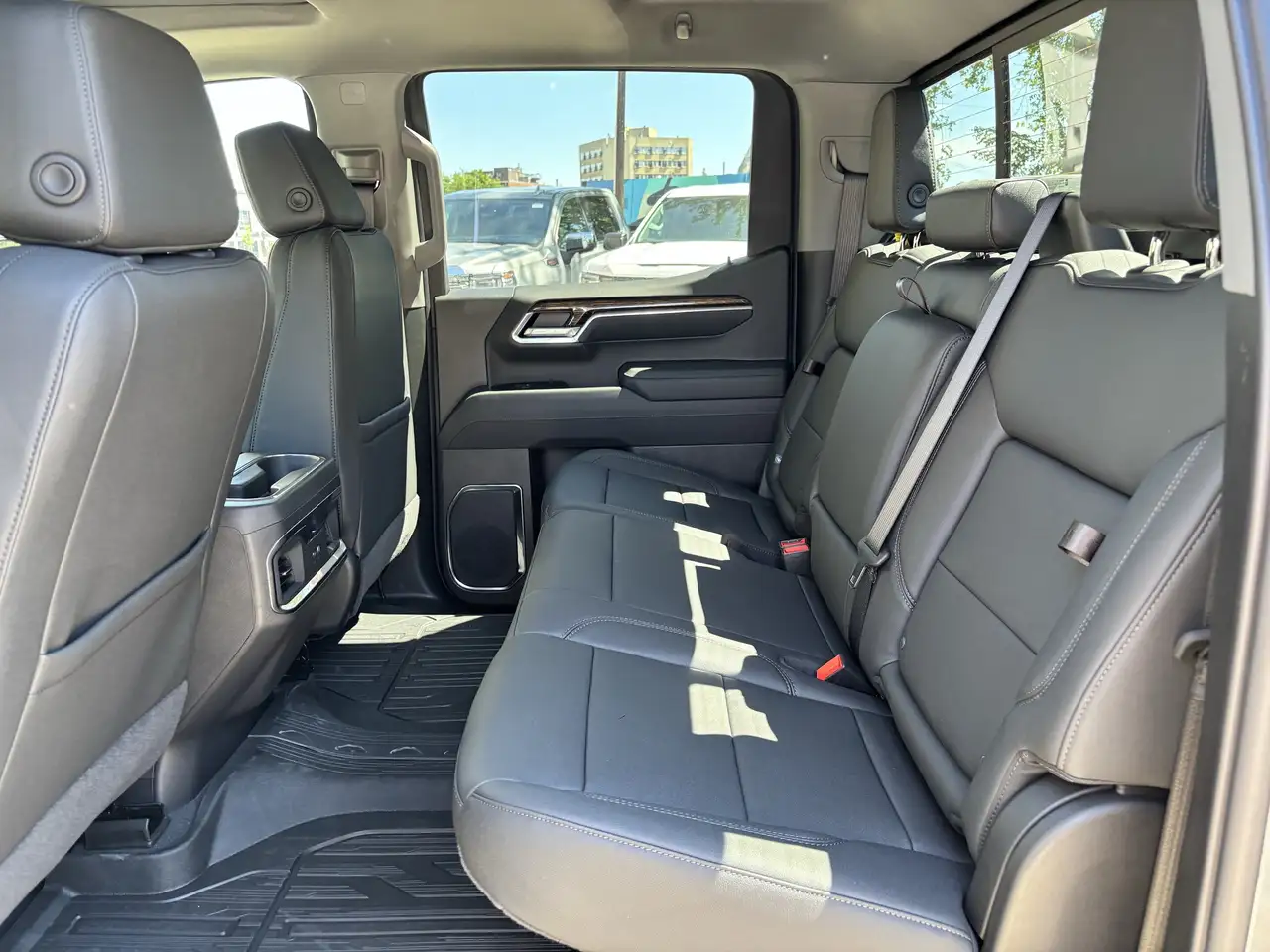 GMC Sierra 1500 снимка GMC Sierra 1500