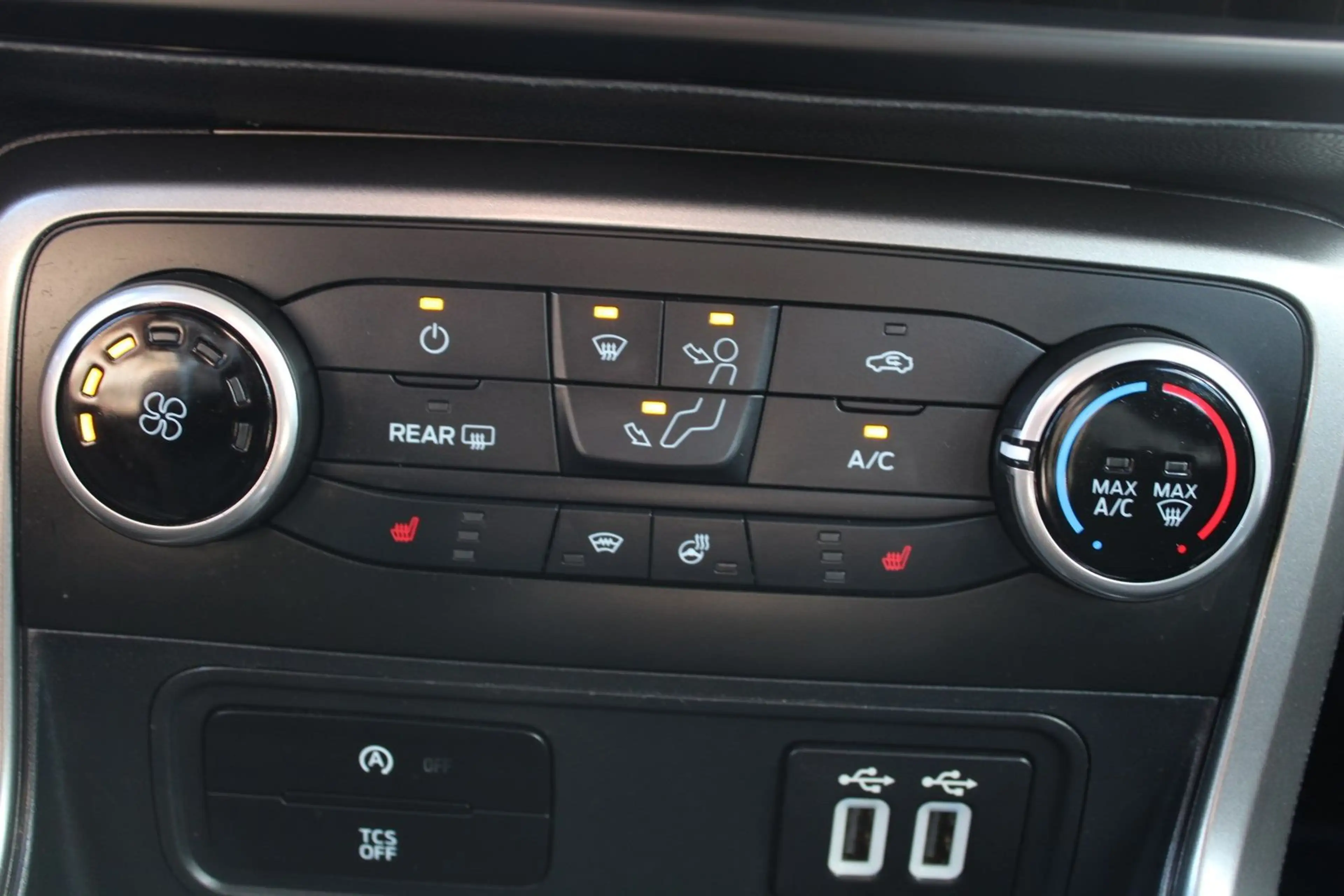 Ford EcoSport Cool & Connect - Winter-Paket — photo 14